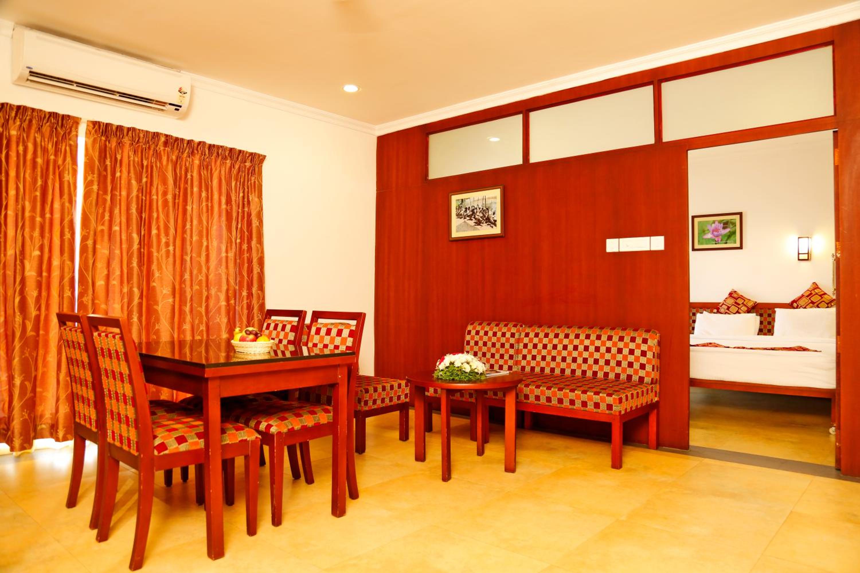 Deluxe Double or Twin Room - Photo 3