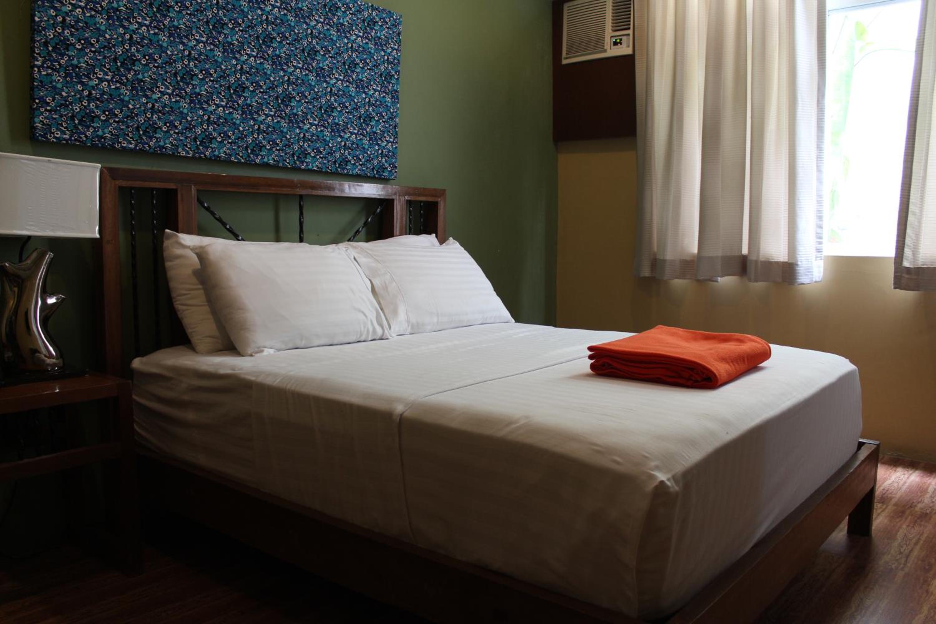Deluxe Queen Room - Photo 3