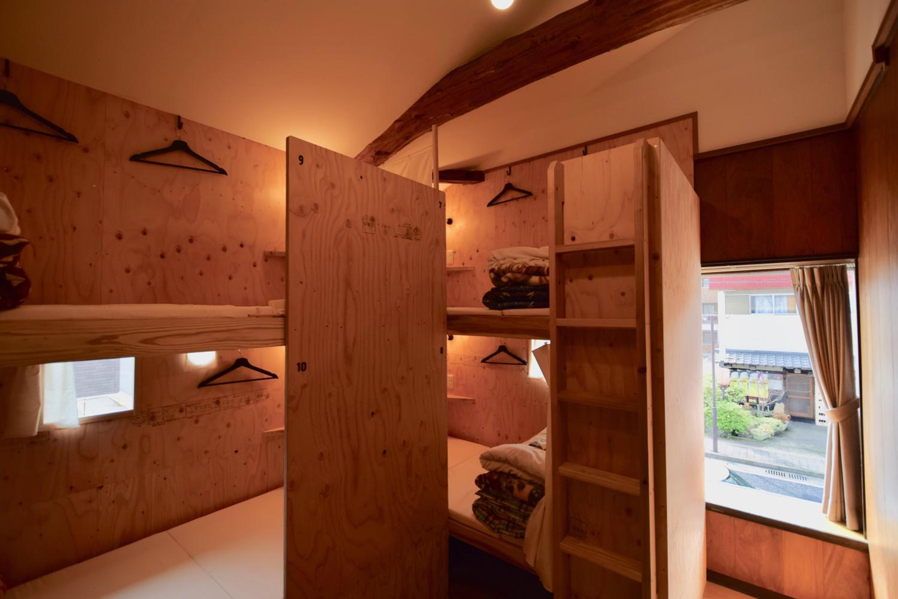 Bed In 4-Bed Female Dormitory Room photo 3