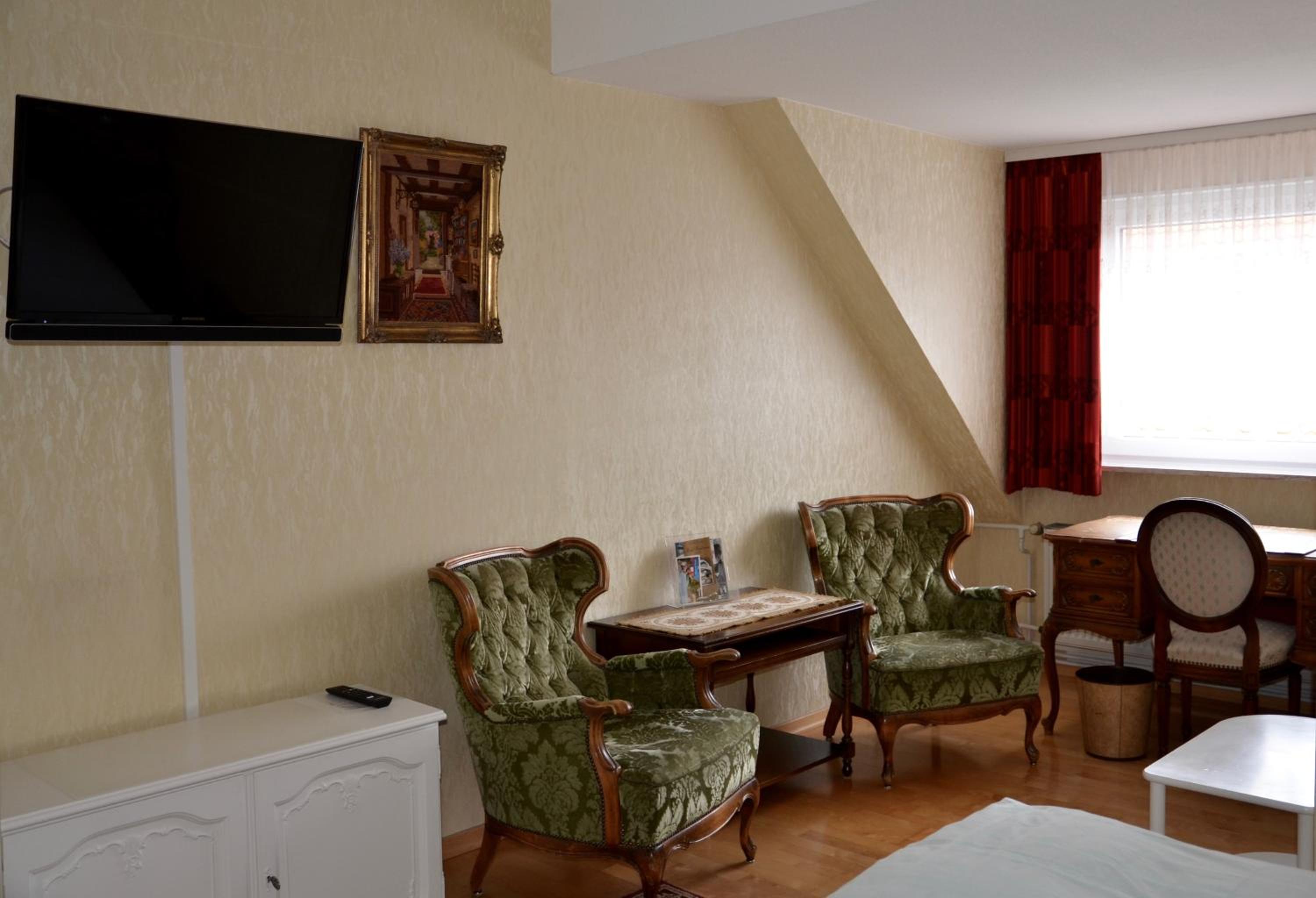 Double Room - Photo 9