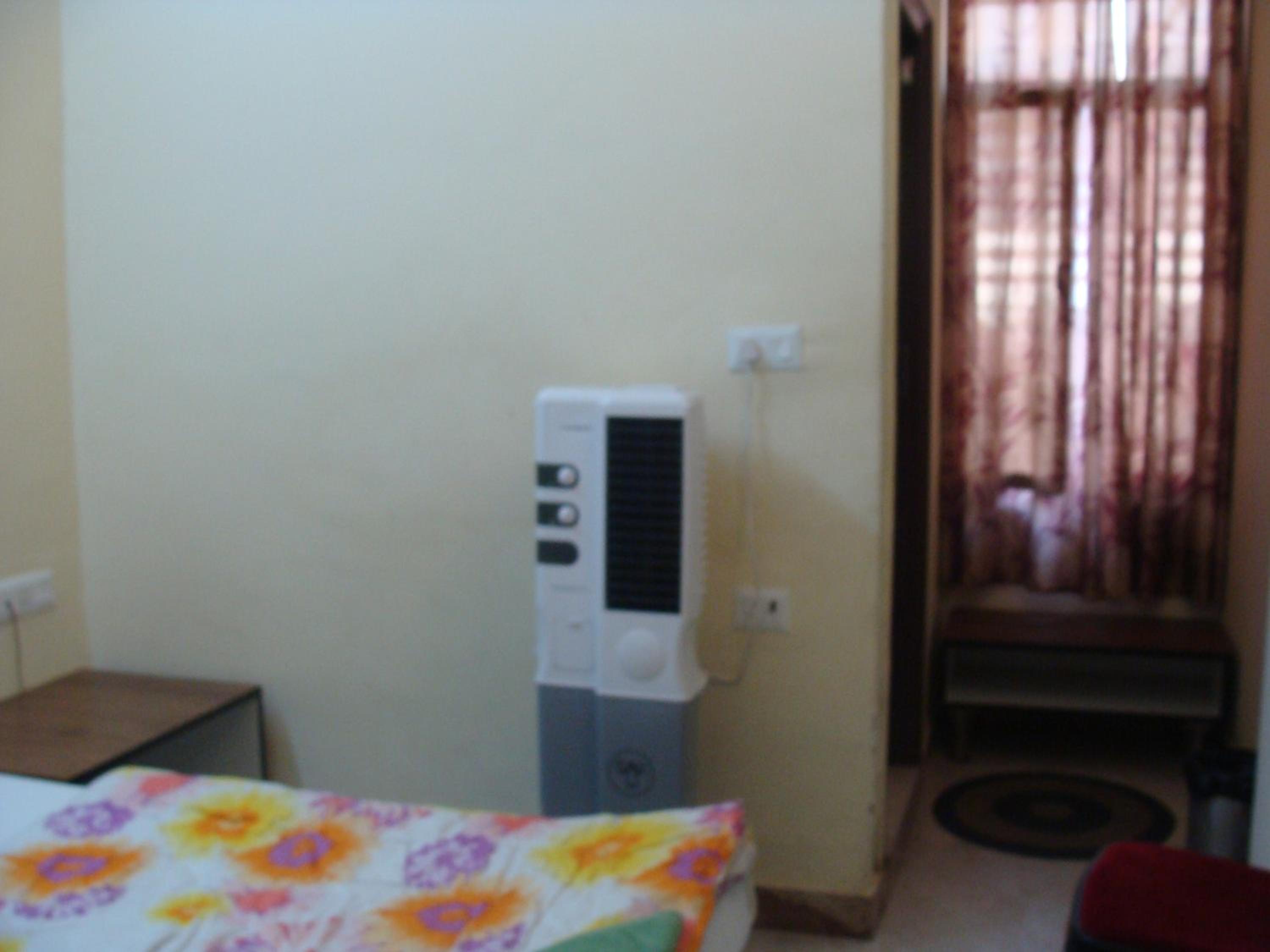 Deluxe Air Cooled Room - Photo 2