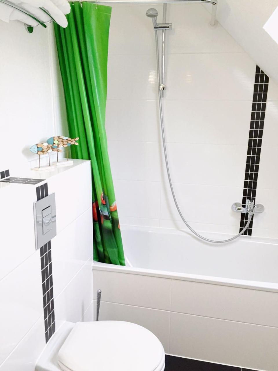 Small Double Room - Photo 5