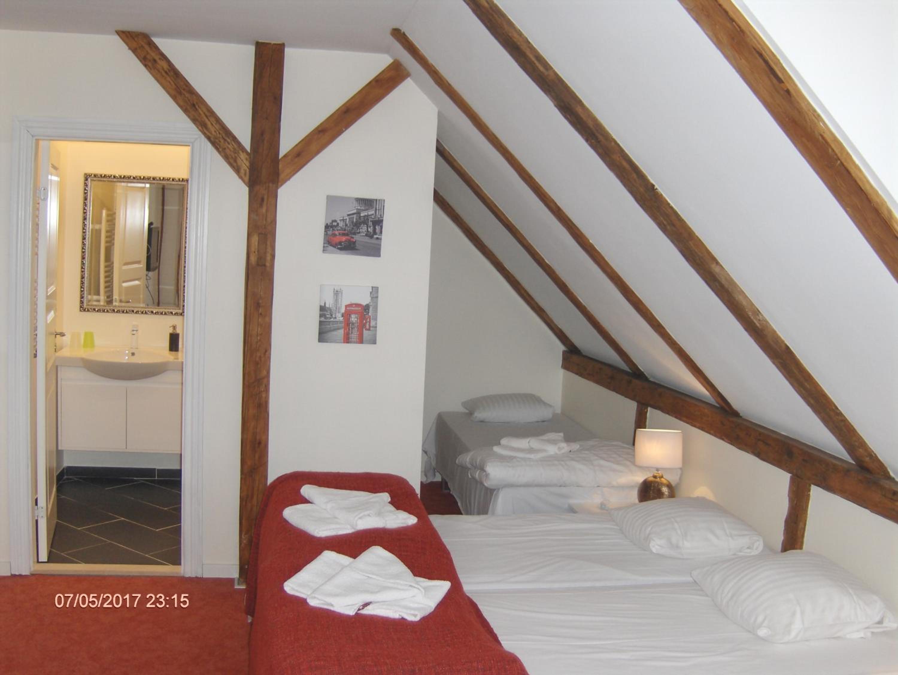 Double or Twin Room - Photo 1