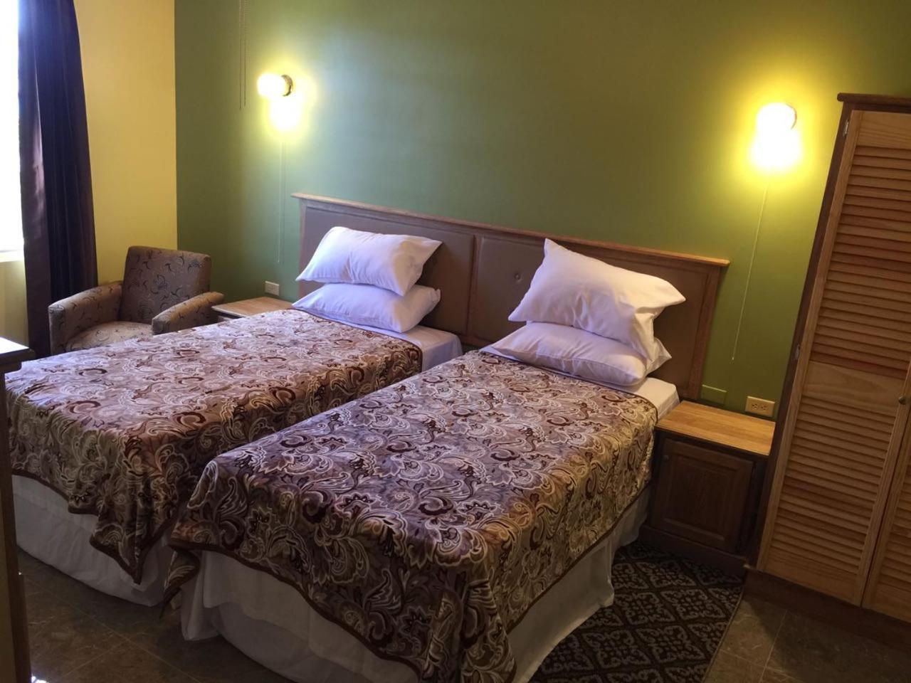Standard Double or Twin Room photo 3