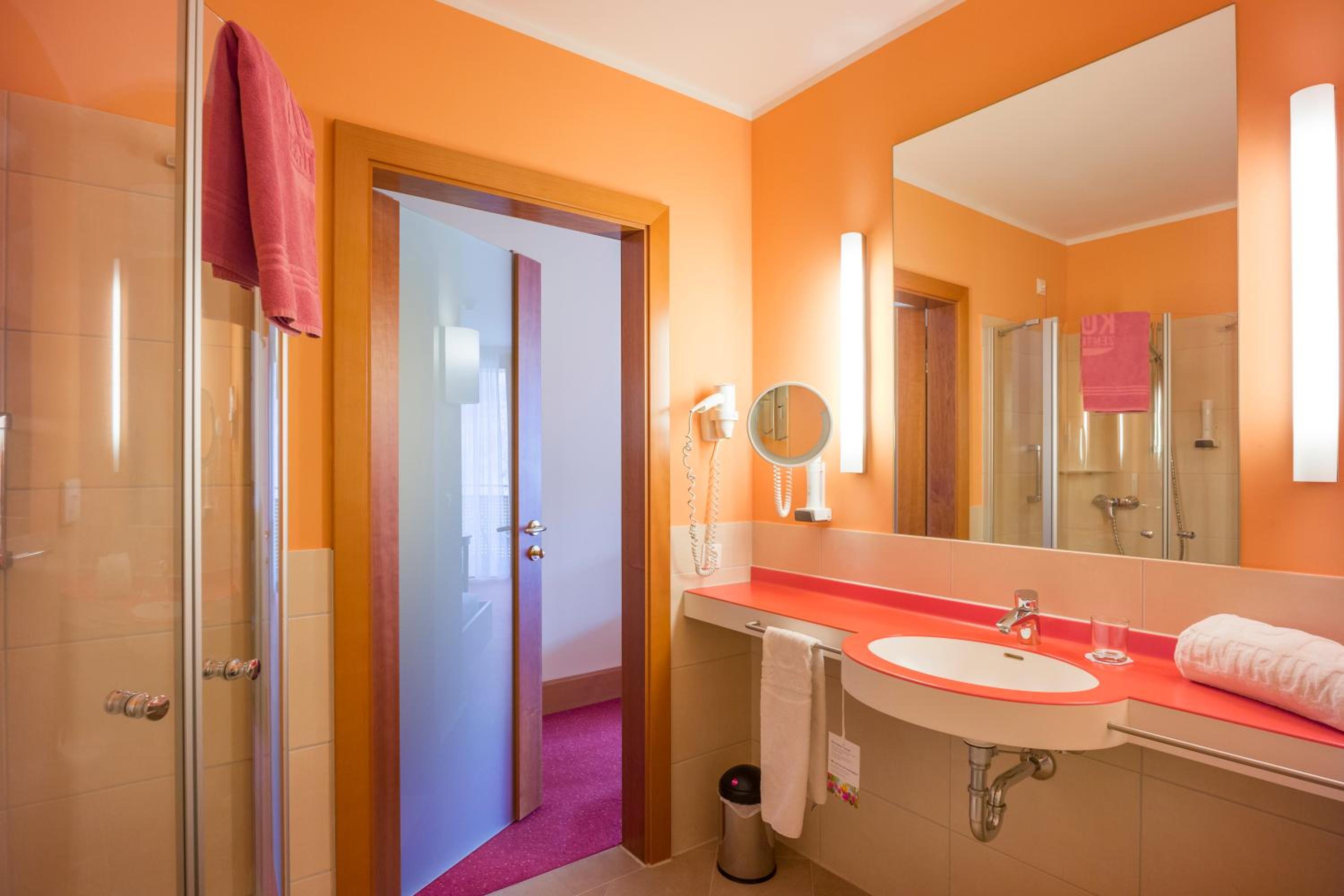 Double Room - Photo 3