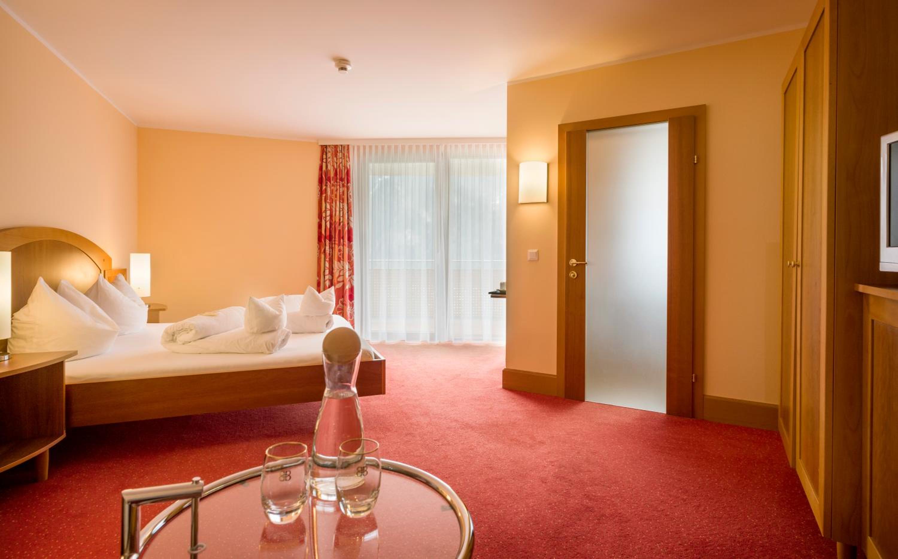 Suite - Photo 2