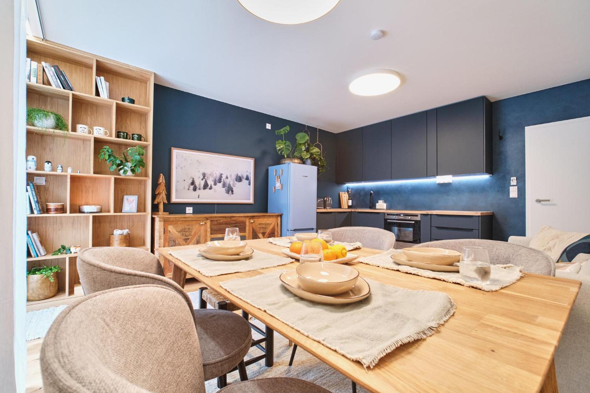 Superior One-Bedroom Apartment with Balcony