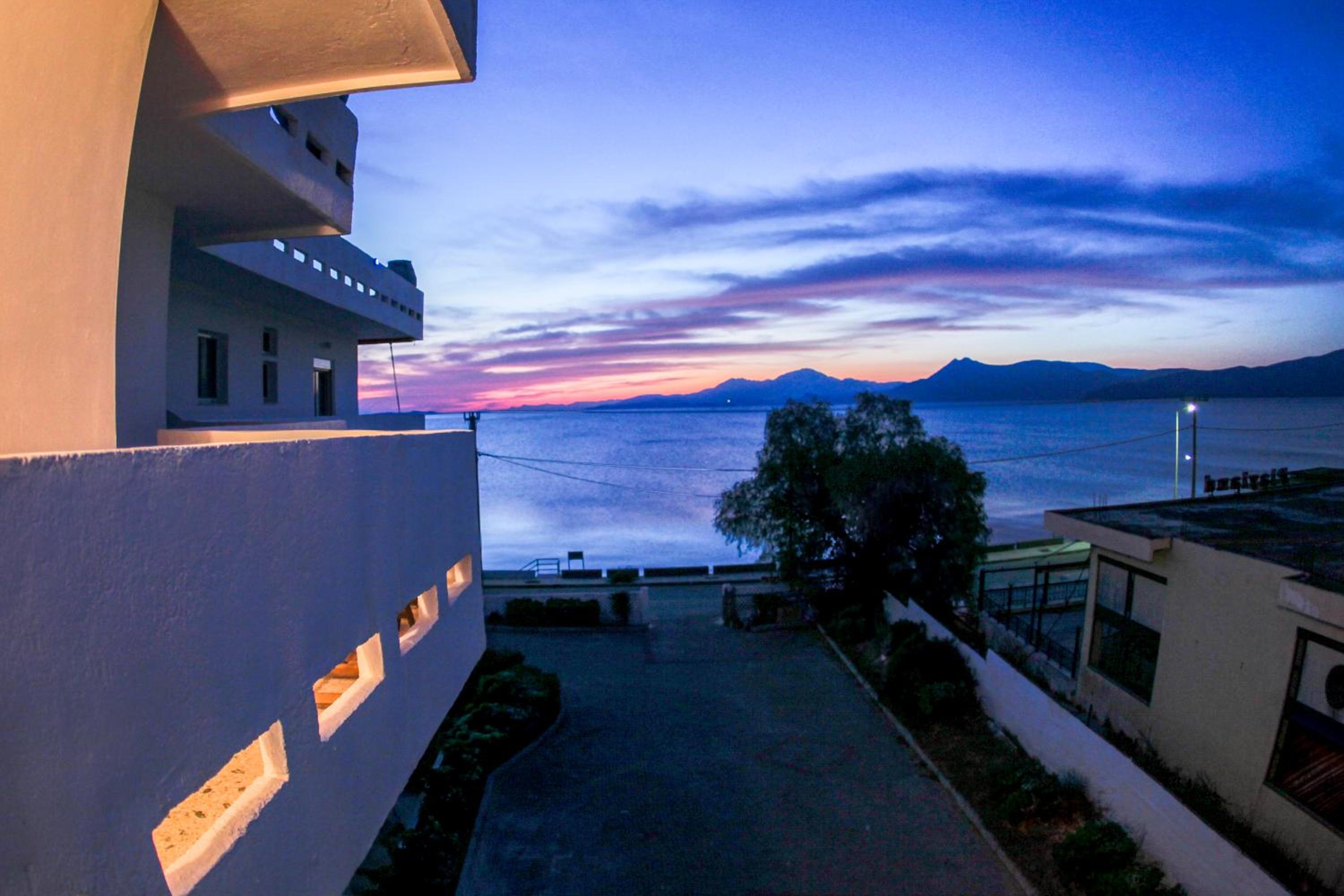 Studio Apartment with Sea View - Photo 36