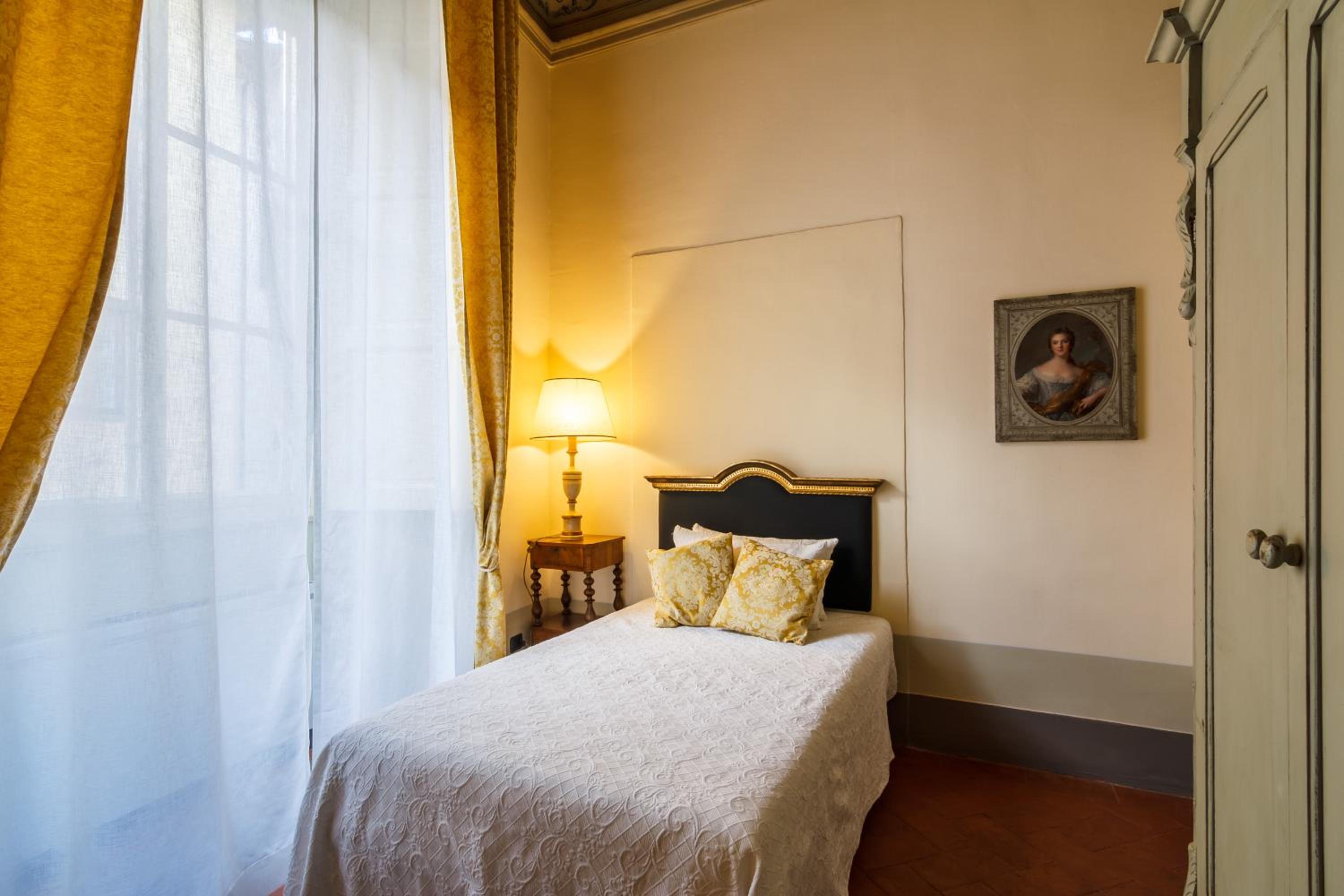 Deluxe Single Room photo 3