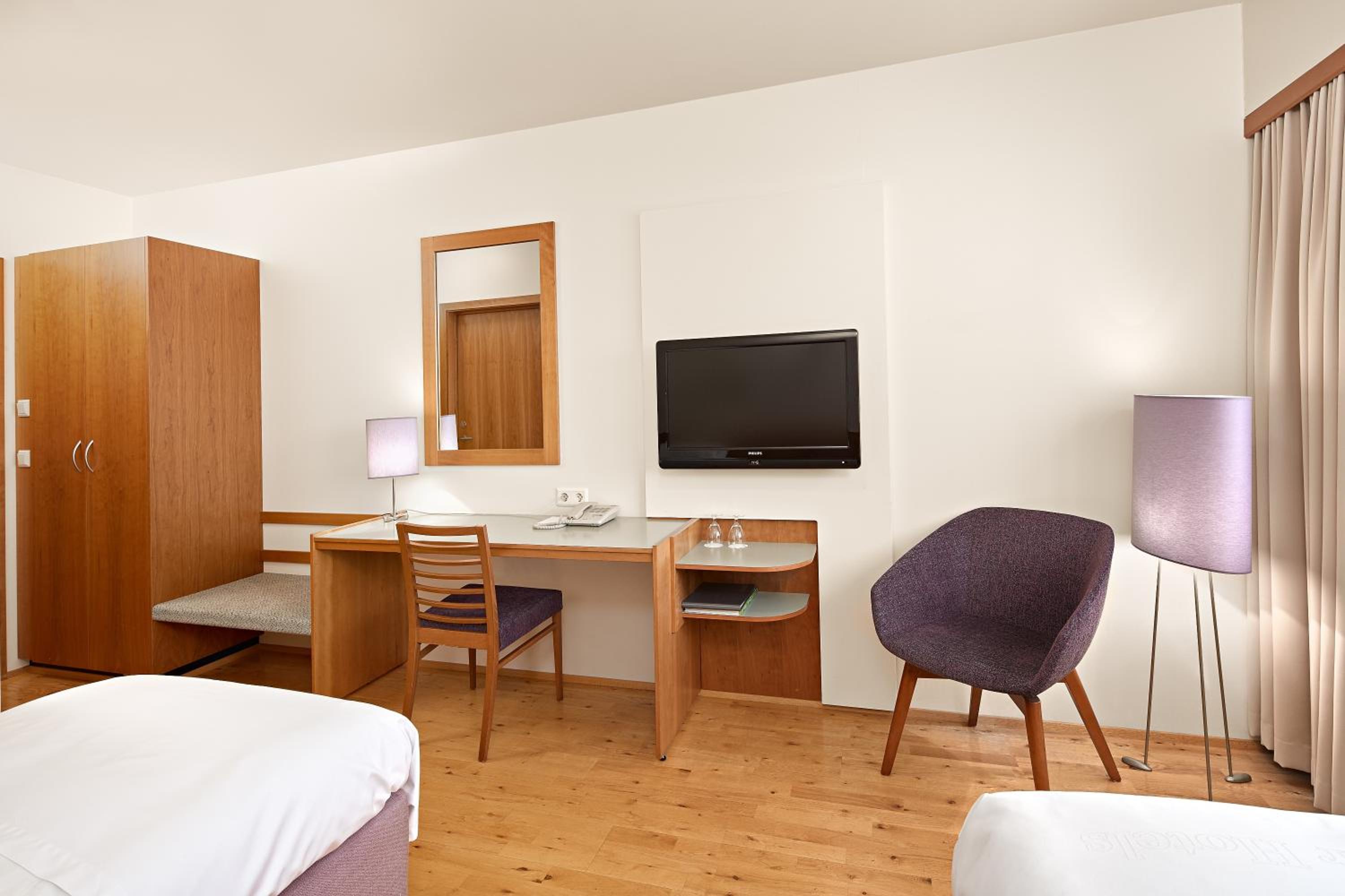 Twin Room - Photo 4