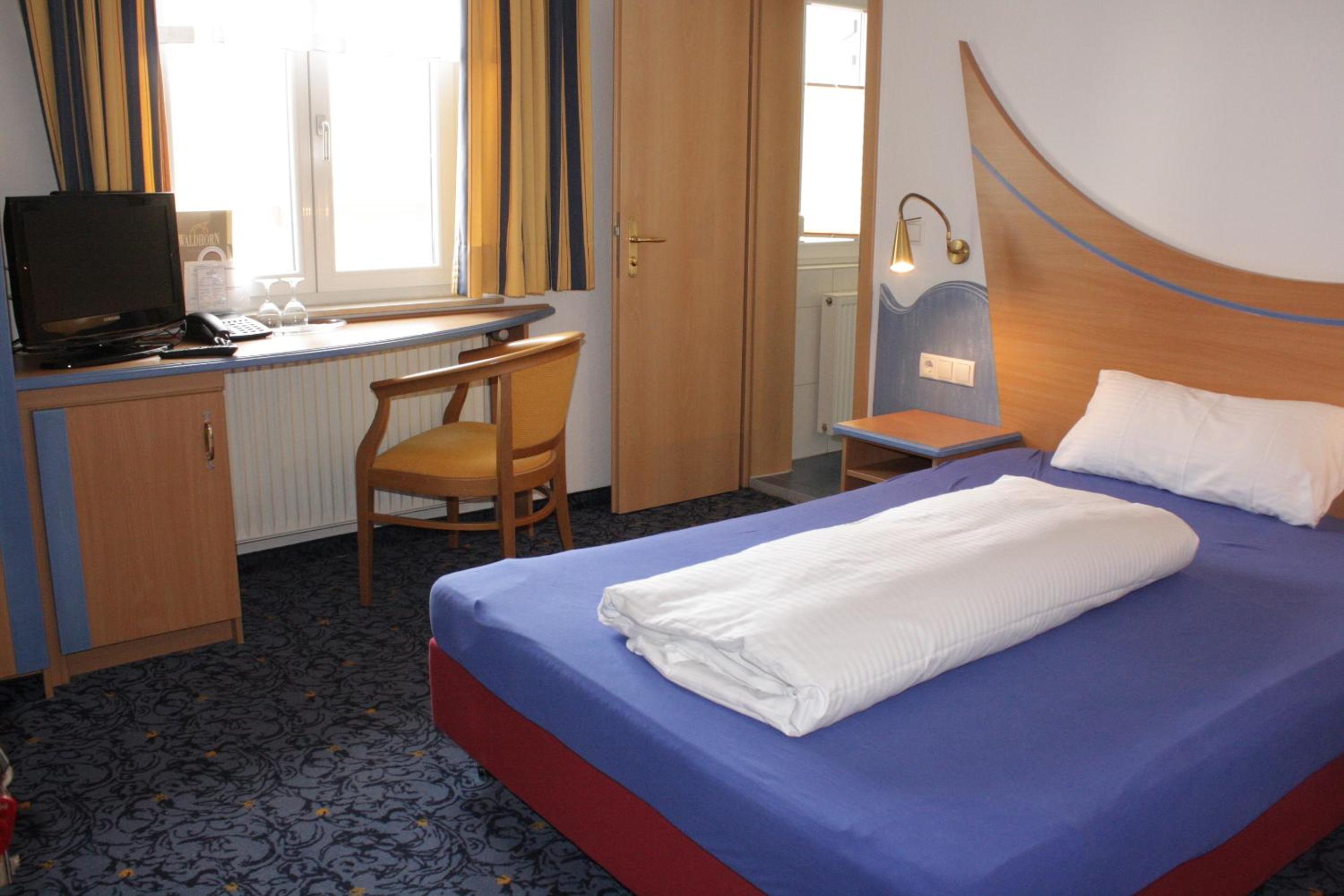 Small Single Room photo 1