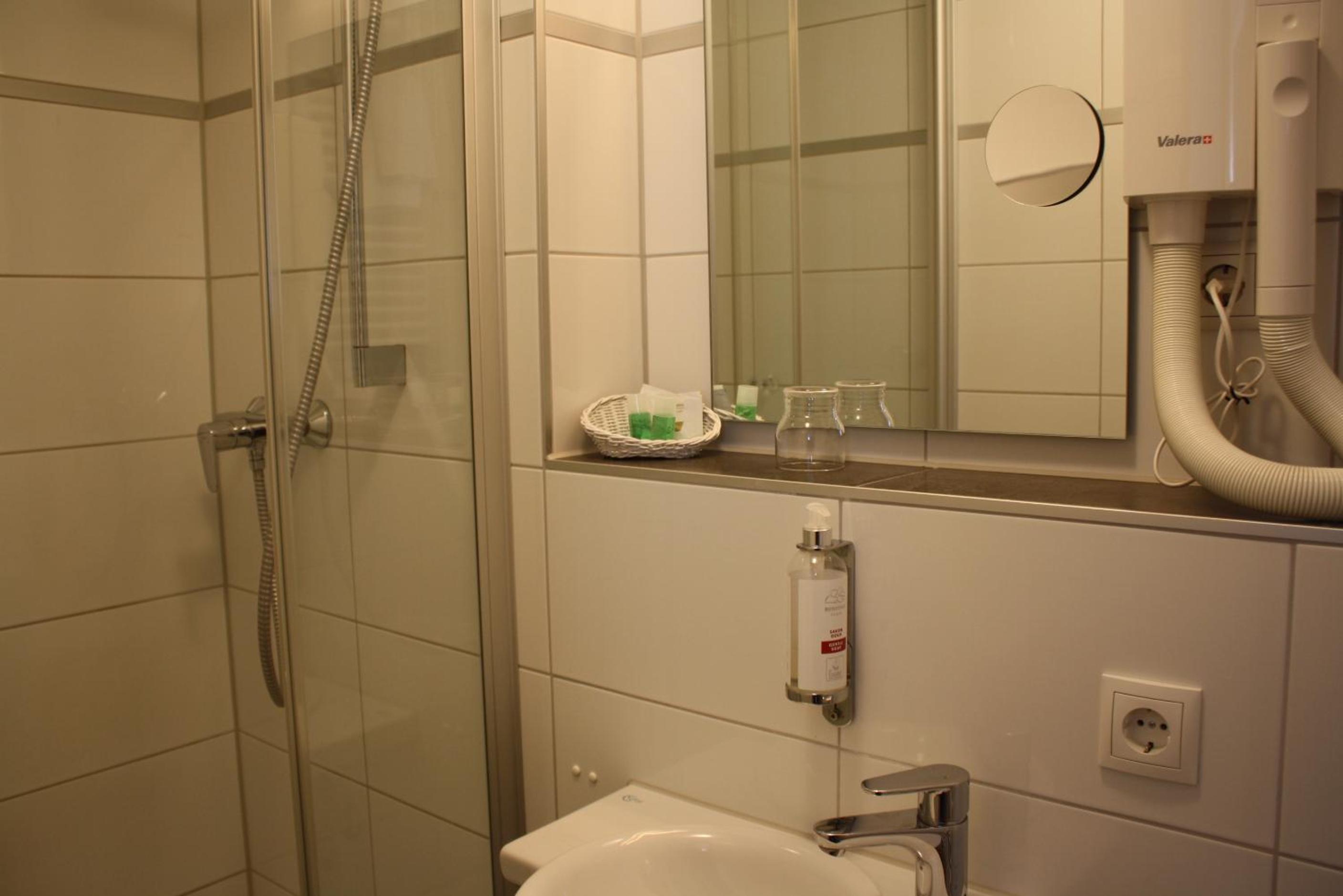 Small Double Room photo 3