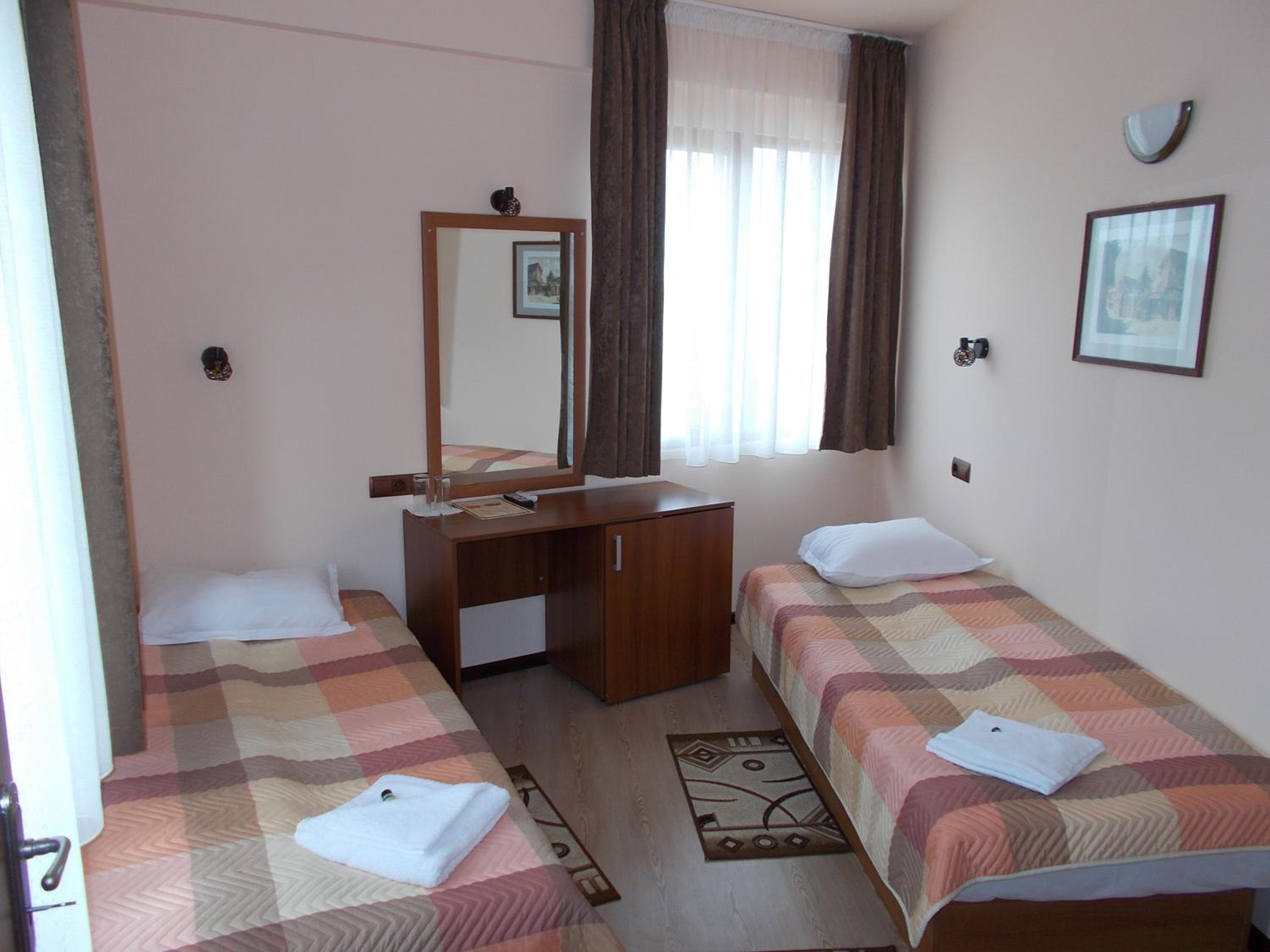 Two-Bedroom Suite with Pool Access photo 3