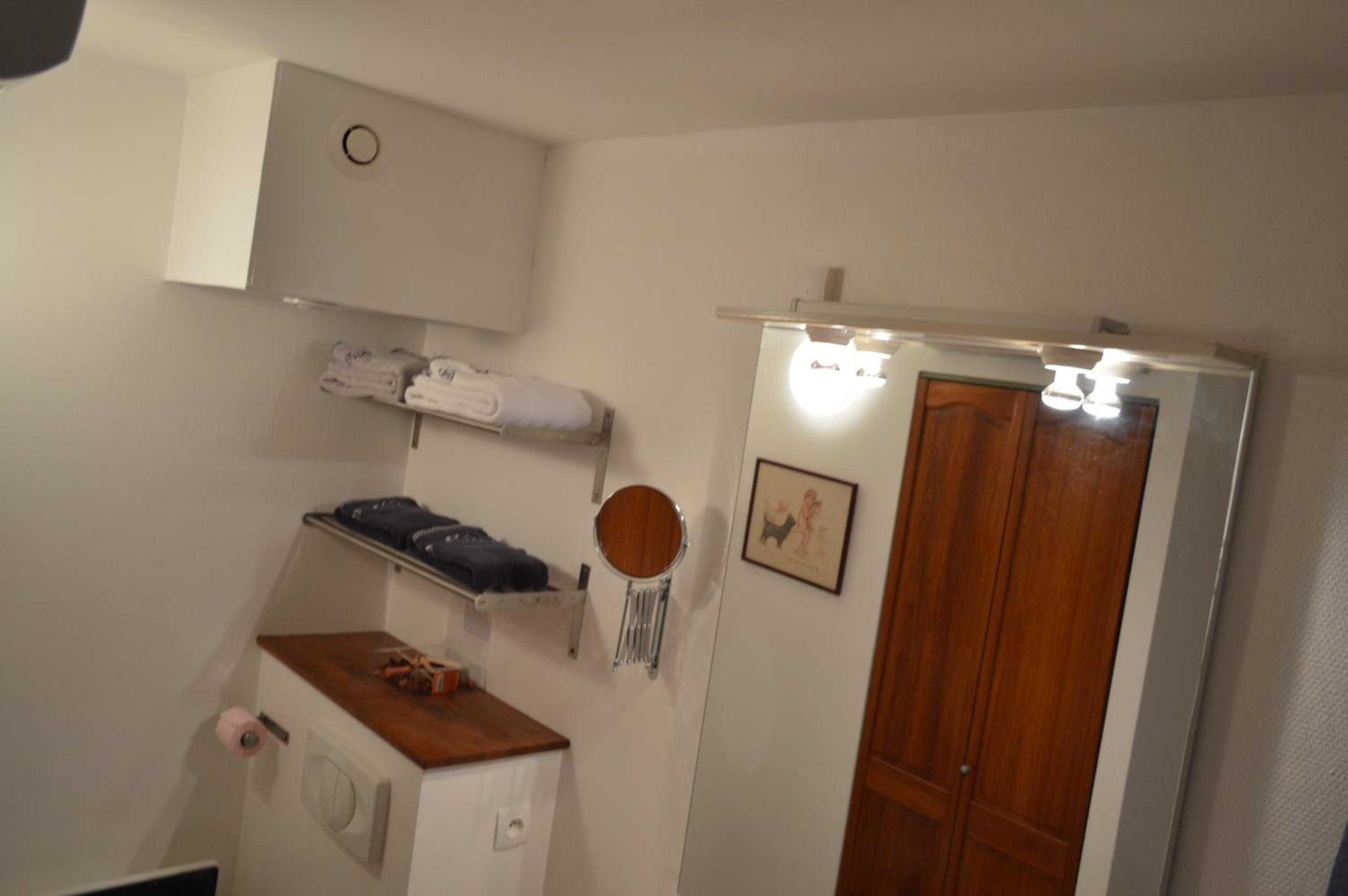 Apartment photo 1