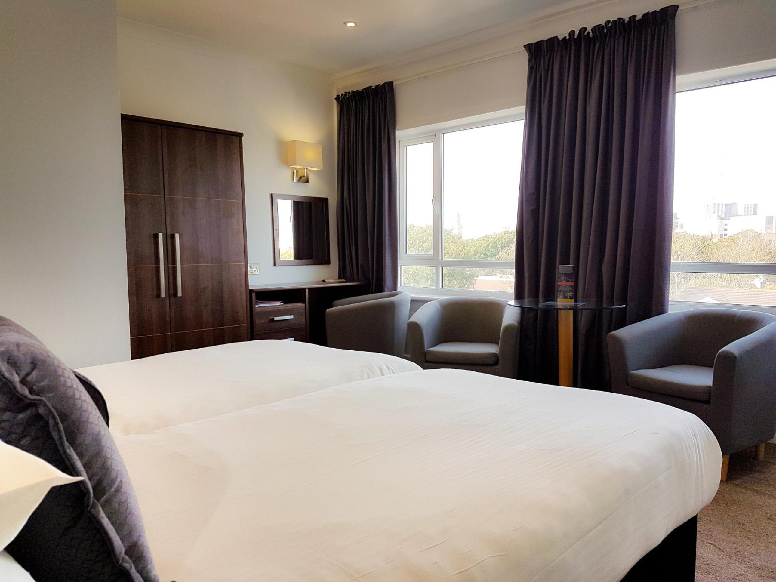 Standard King or Twin Room - Photo 3