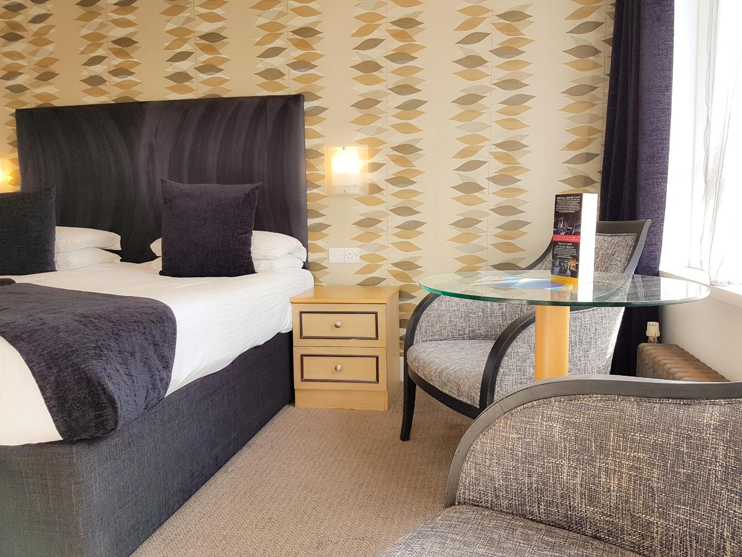 Standard King or Twin Room - Photo 7