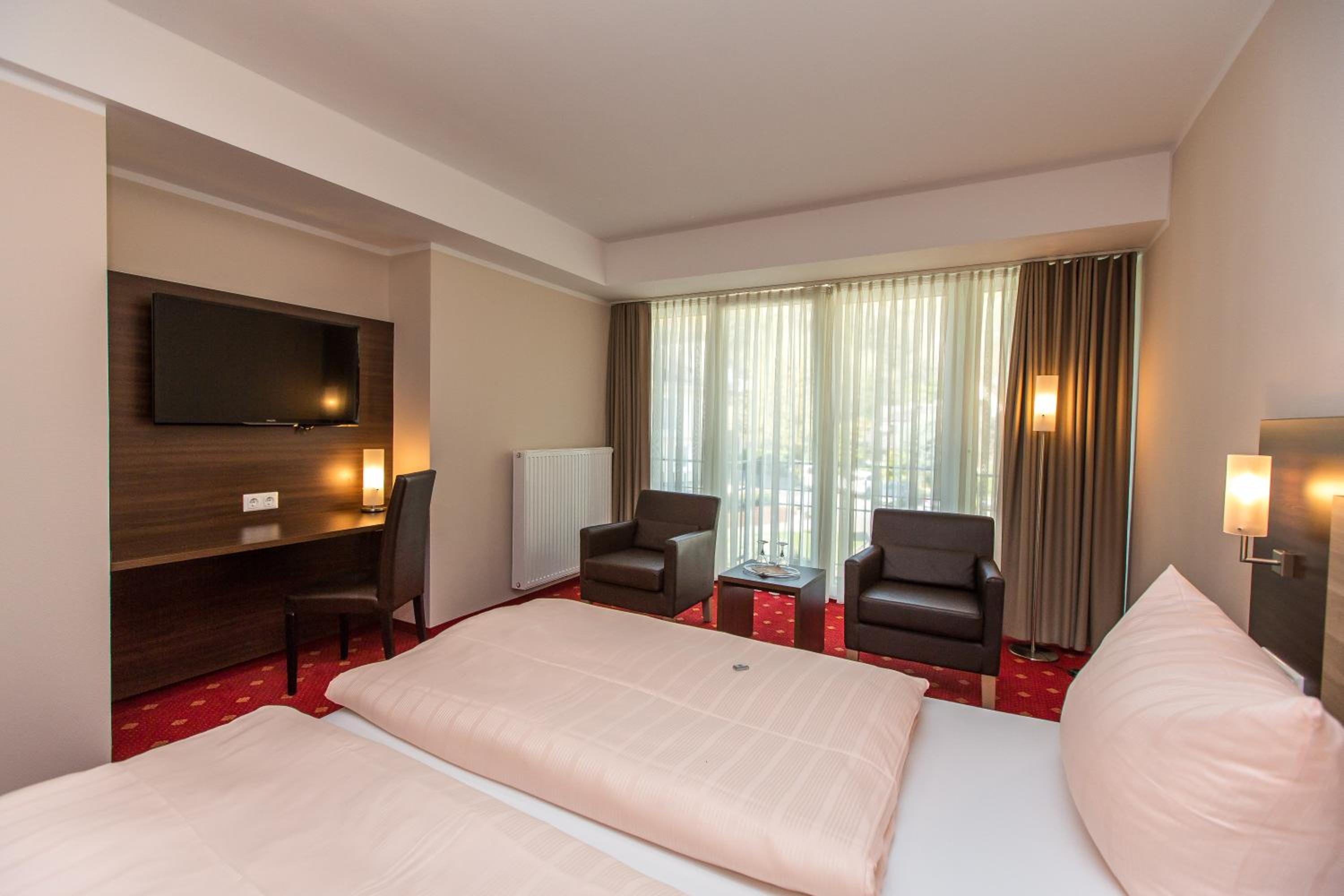 Standard Double Room - Photo 4