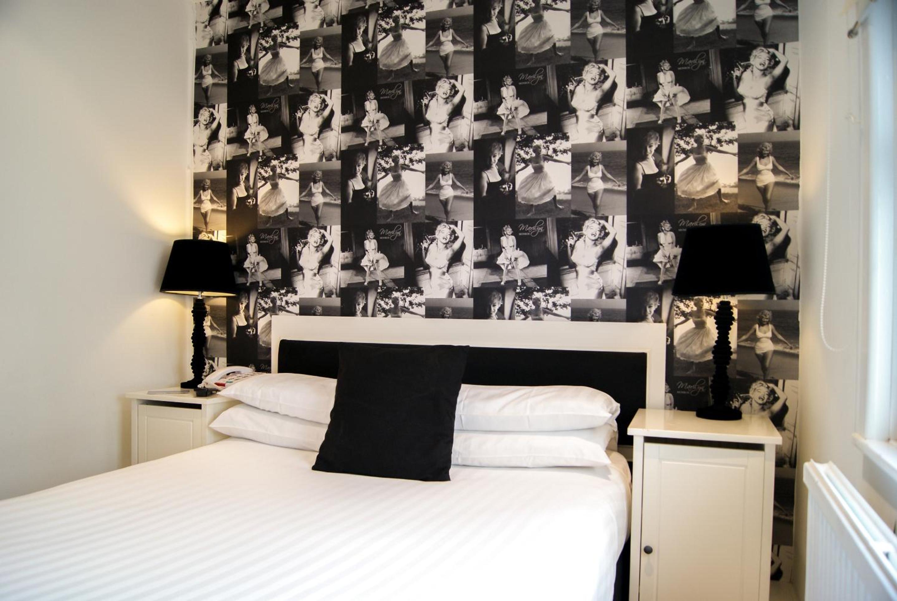 Compact Double Room - Photo 2