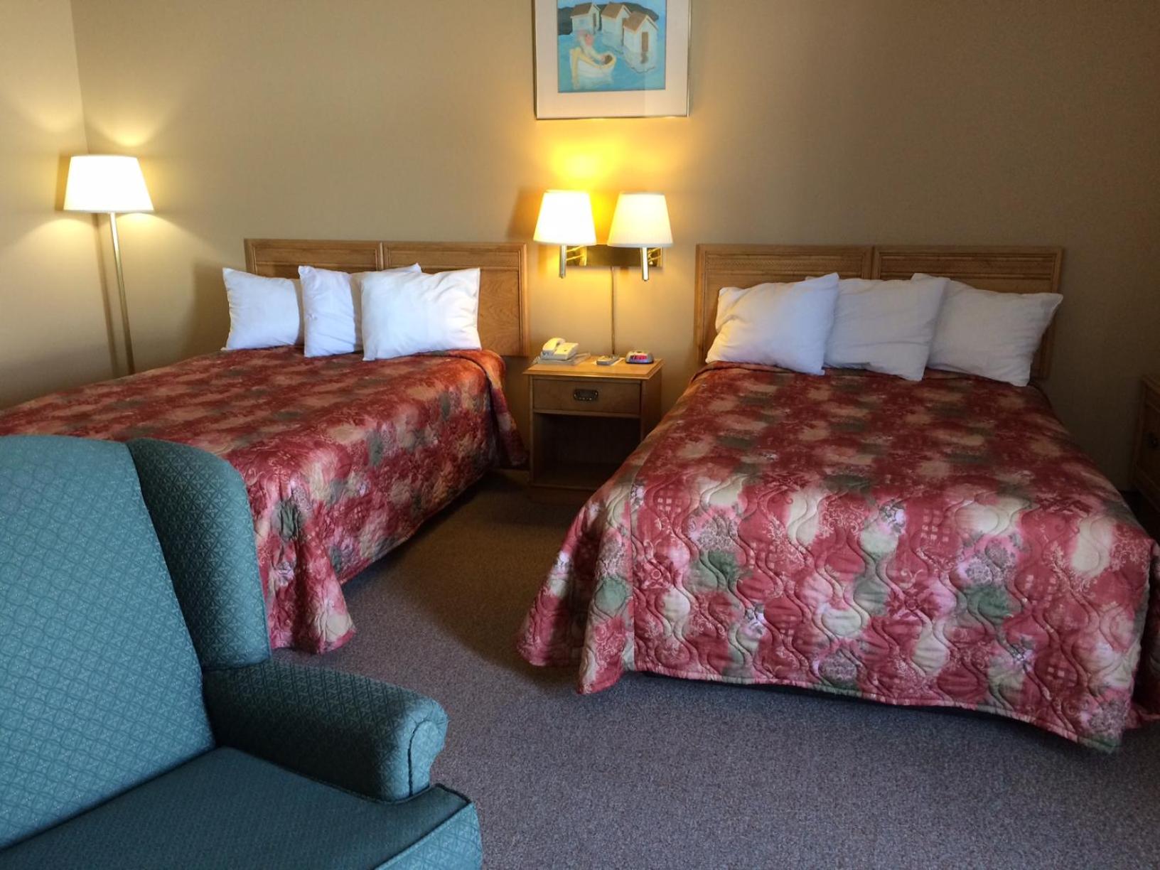 Double Room With Two Double Beds photo 1
