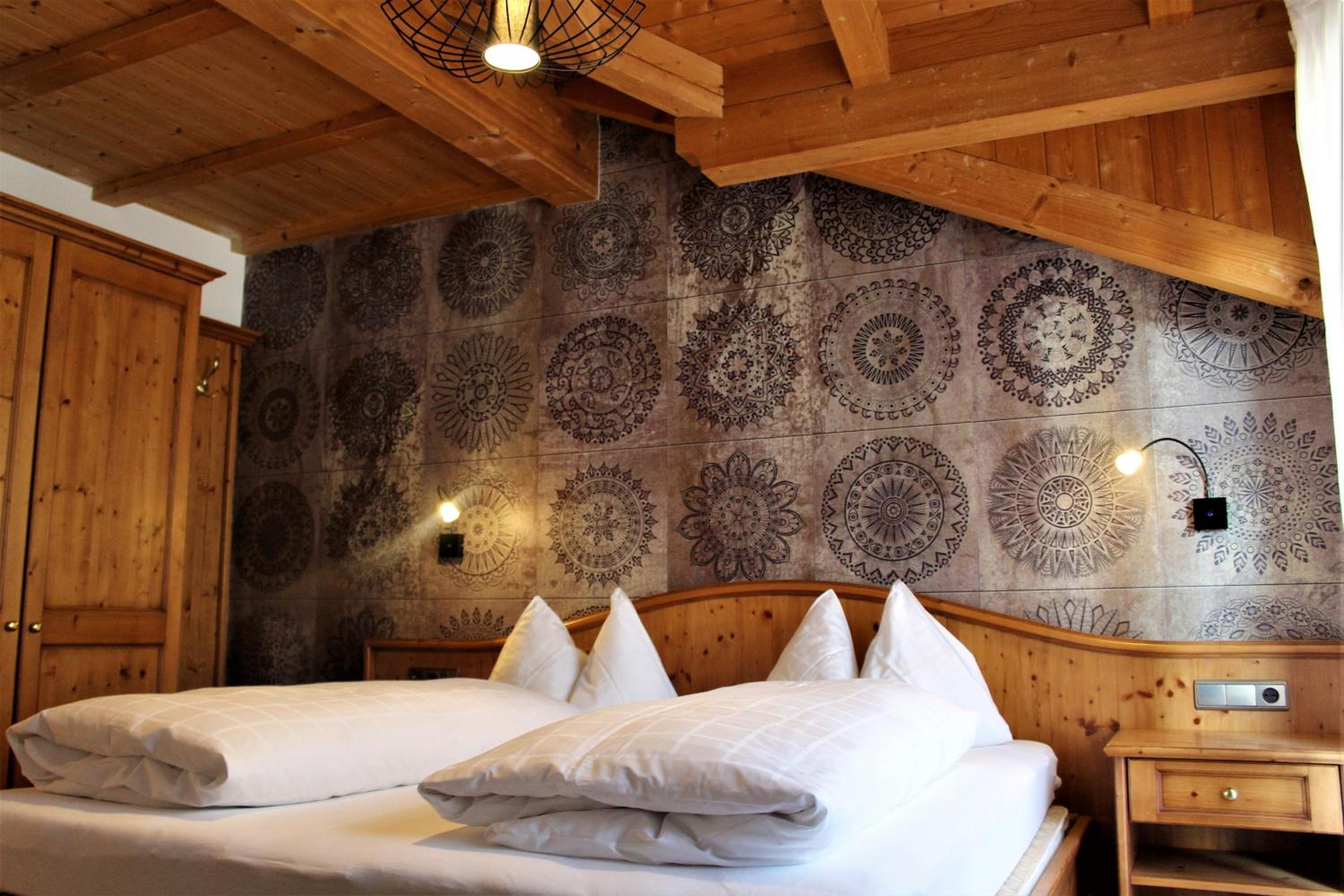 Double Room with Balcony - Photo 1