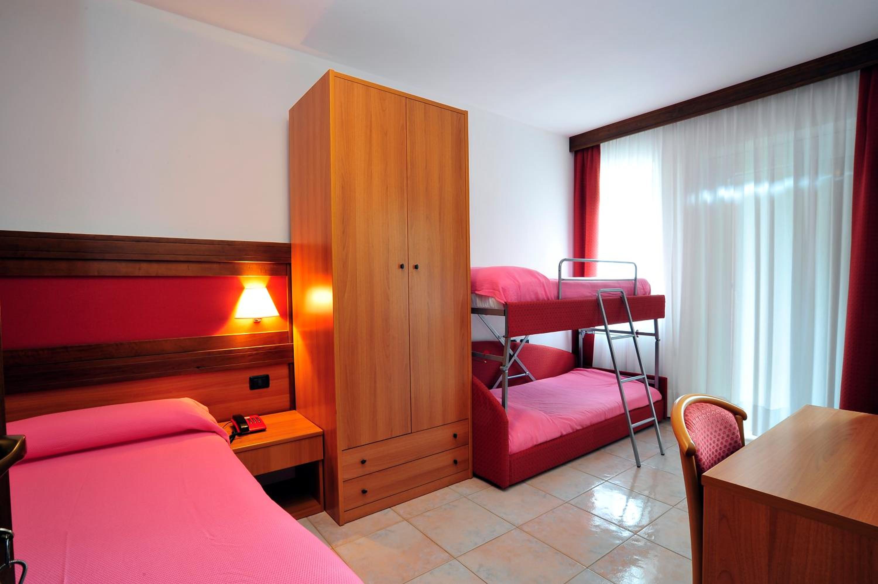 Quadruple Room photo 2