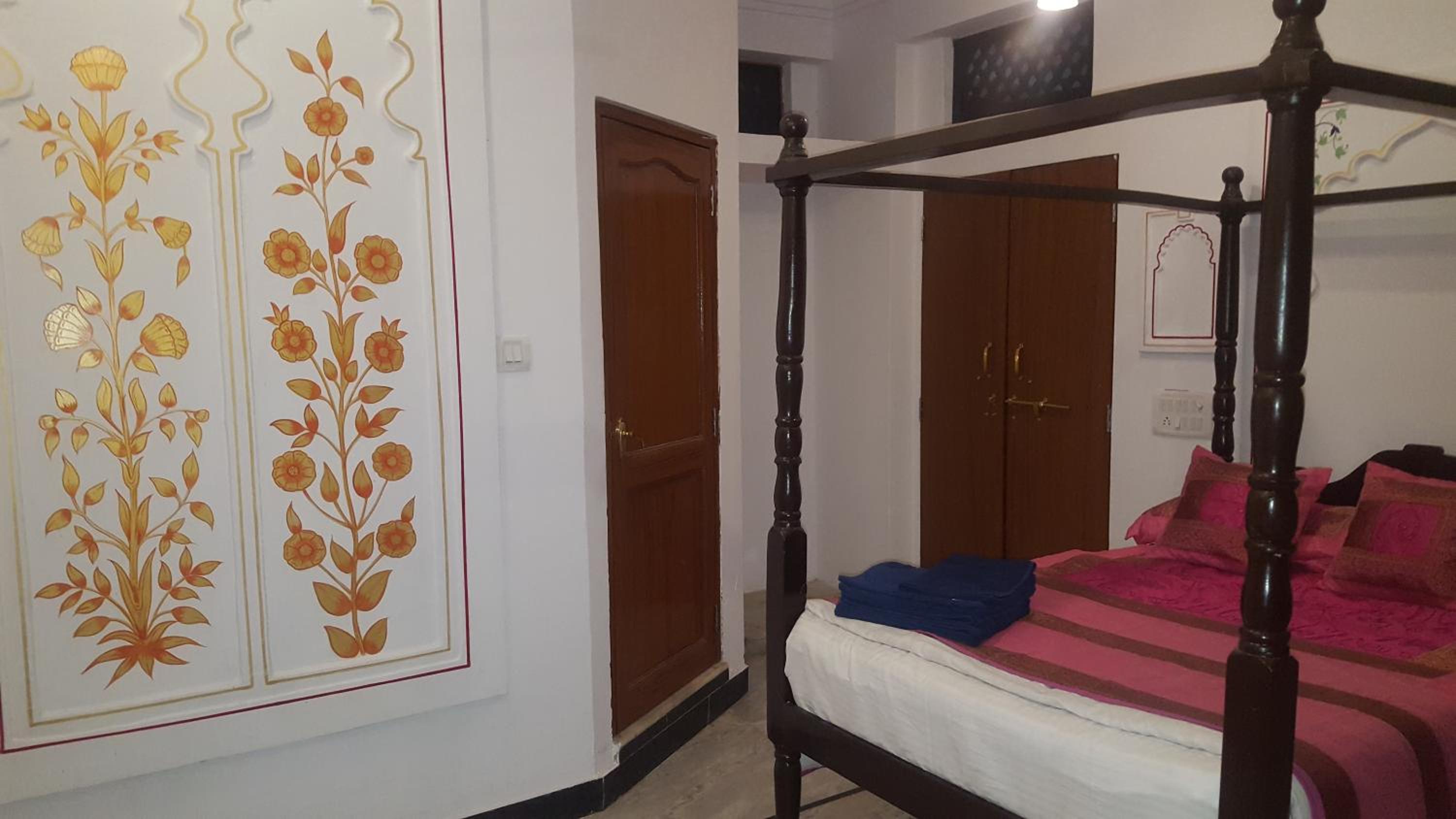 Double Room - Photo 6