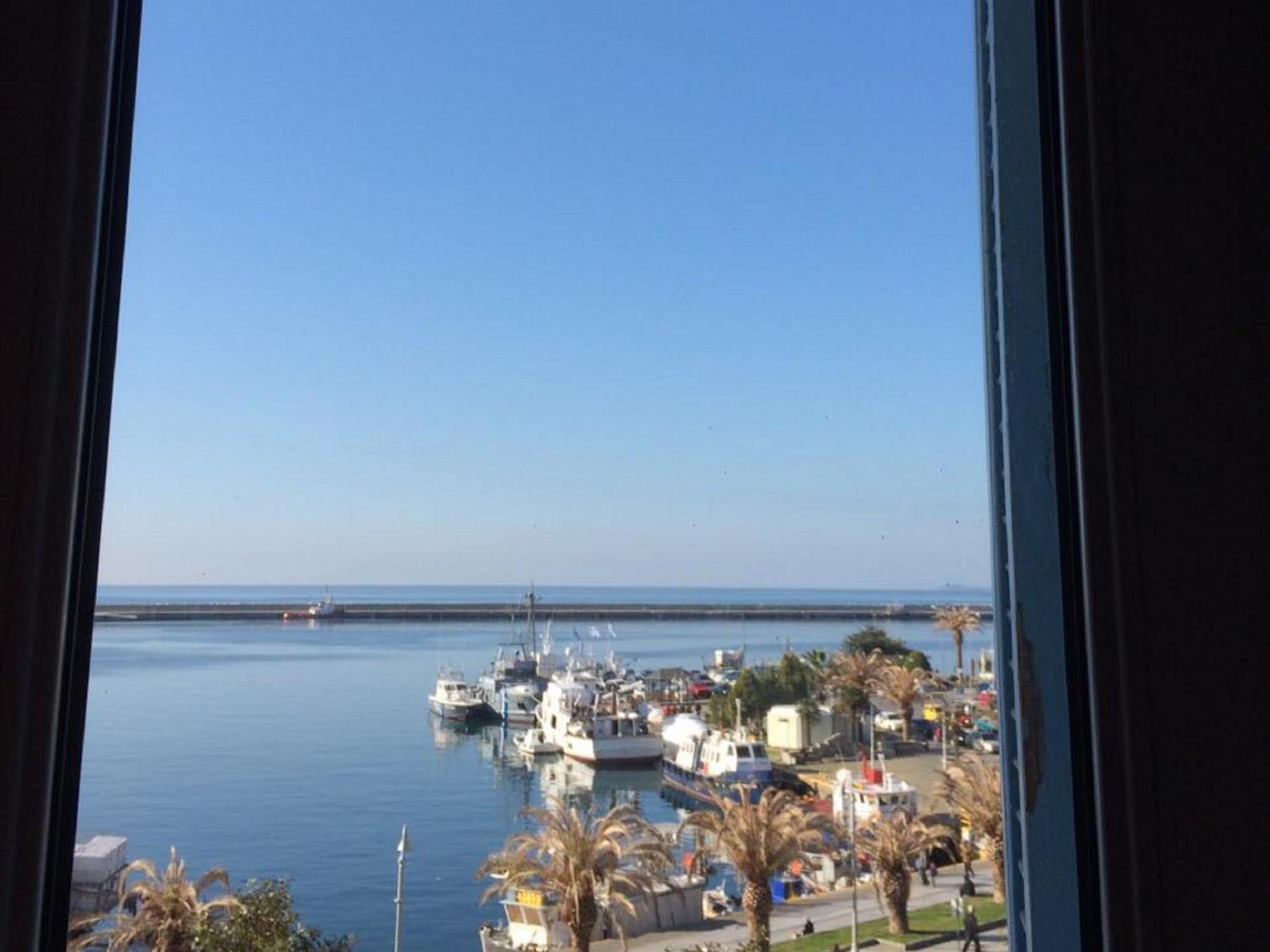 Double Room with Port View - Photo 2