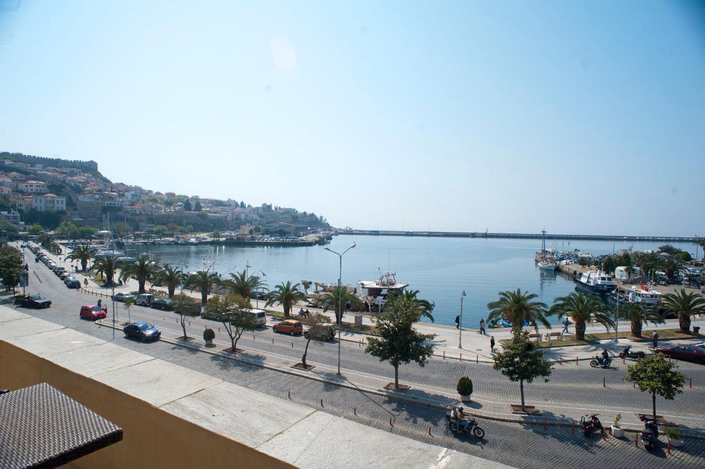 Superior Double Room with Port View - Photo 5