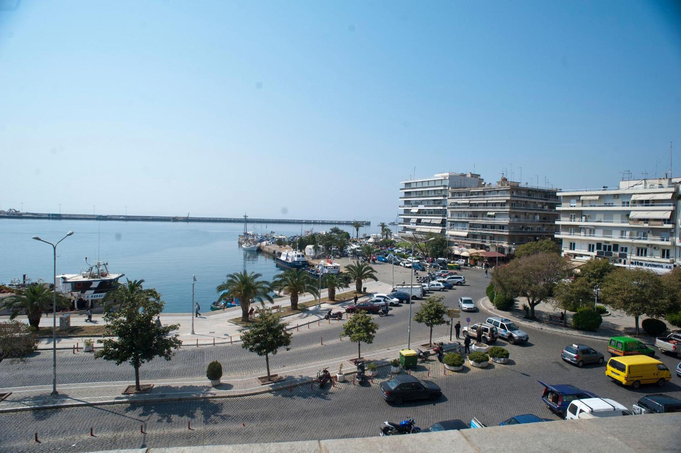 Superior Double Room with Port View - Photo 4