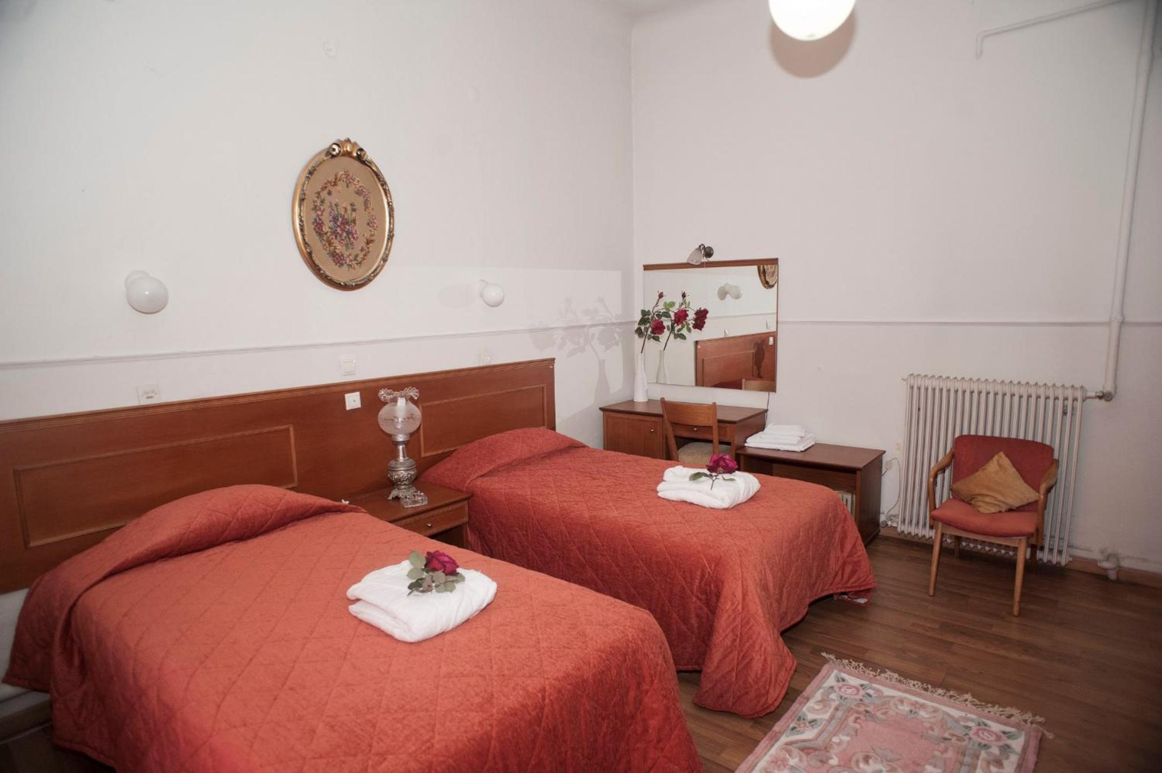 Superior Double Room with Port View - Photo 3