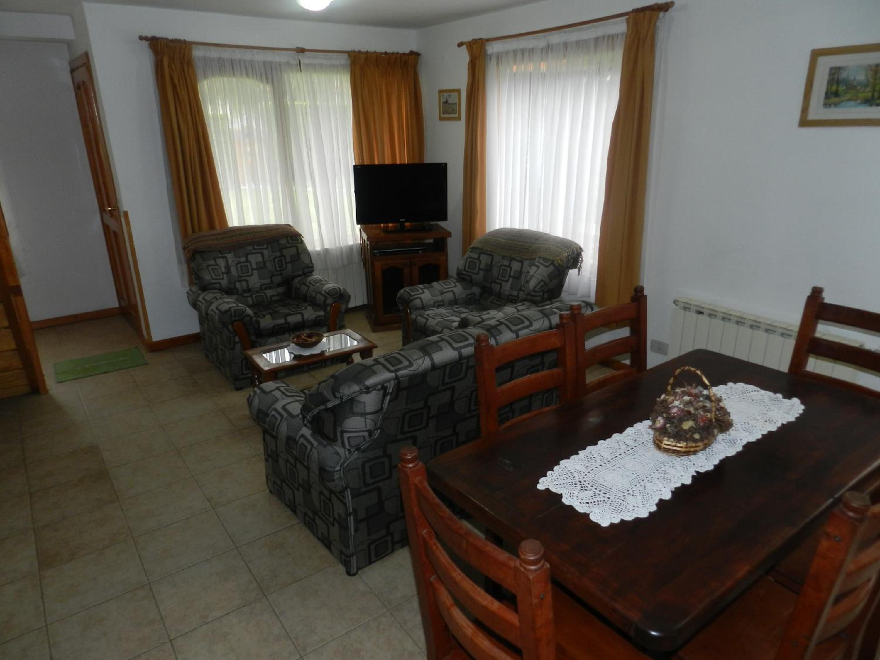One-Bedroom Apartment photo 2