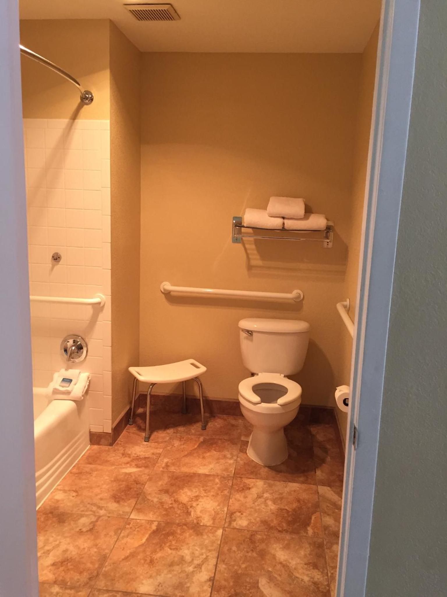 Queen Room With Two Queen Beds - Disability Access/Non-Smoking