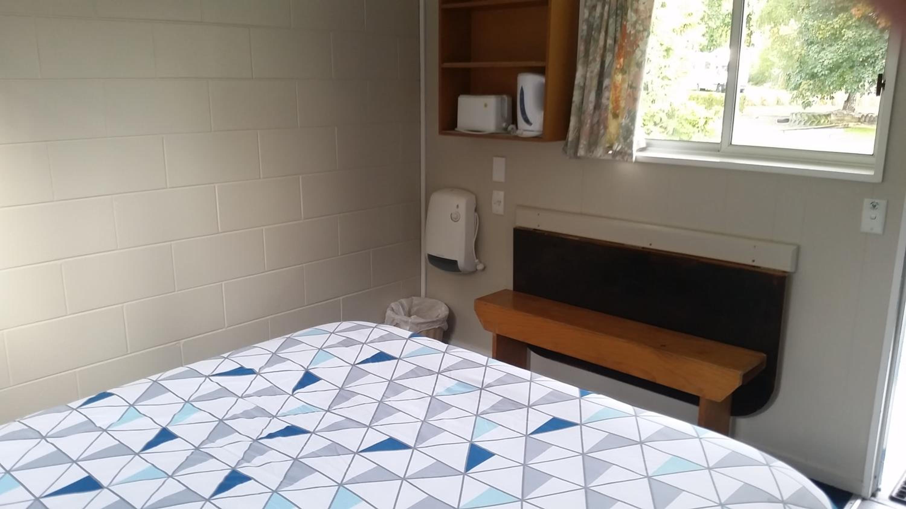 Double Room with Shared Bathroom photo 3