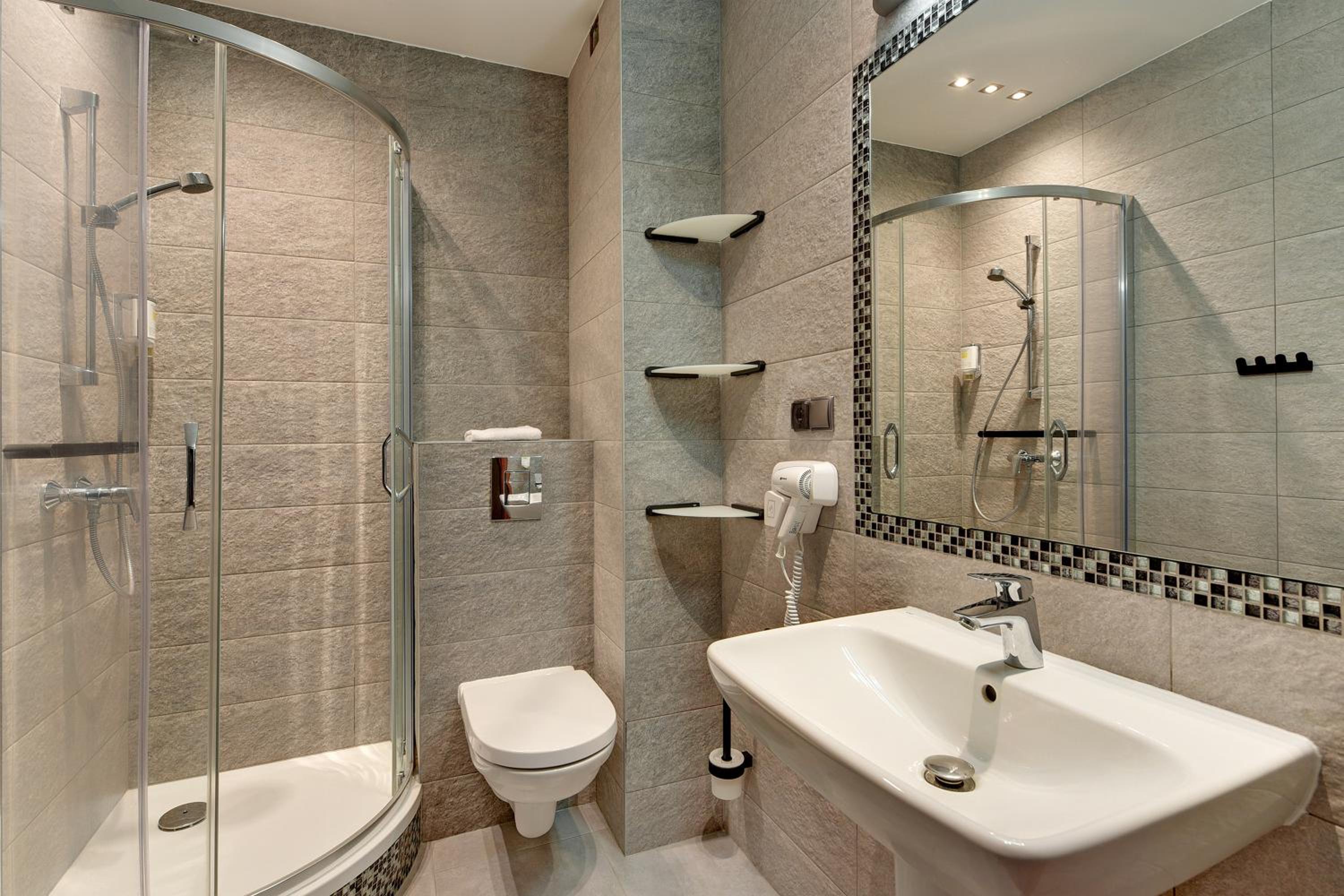 Triple Room - Photo 10