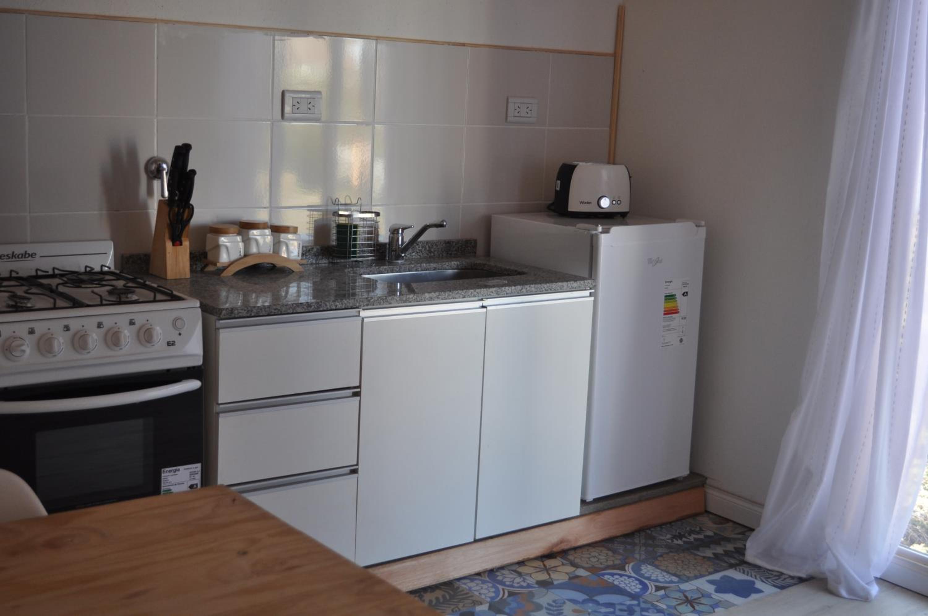 One-Bedroom Apartment photo 2