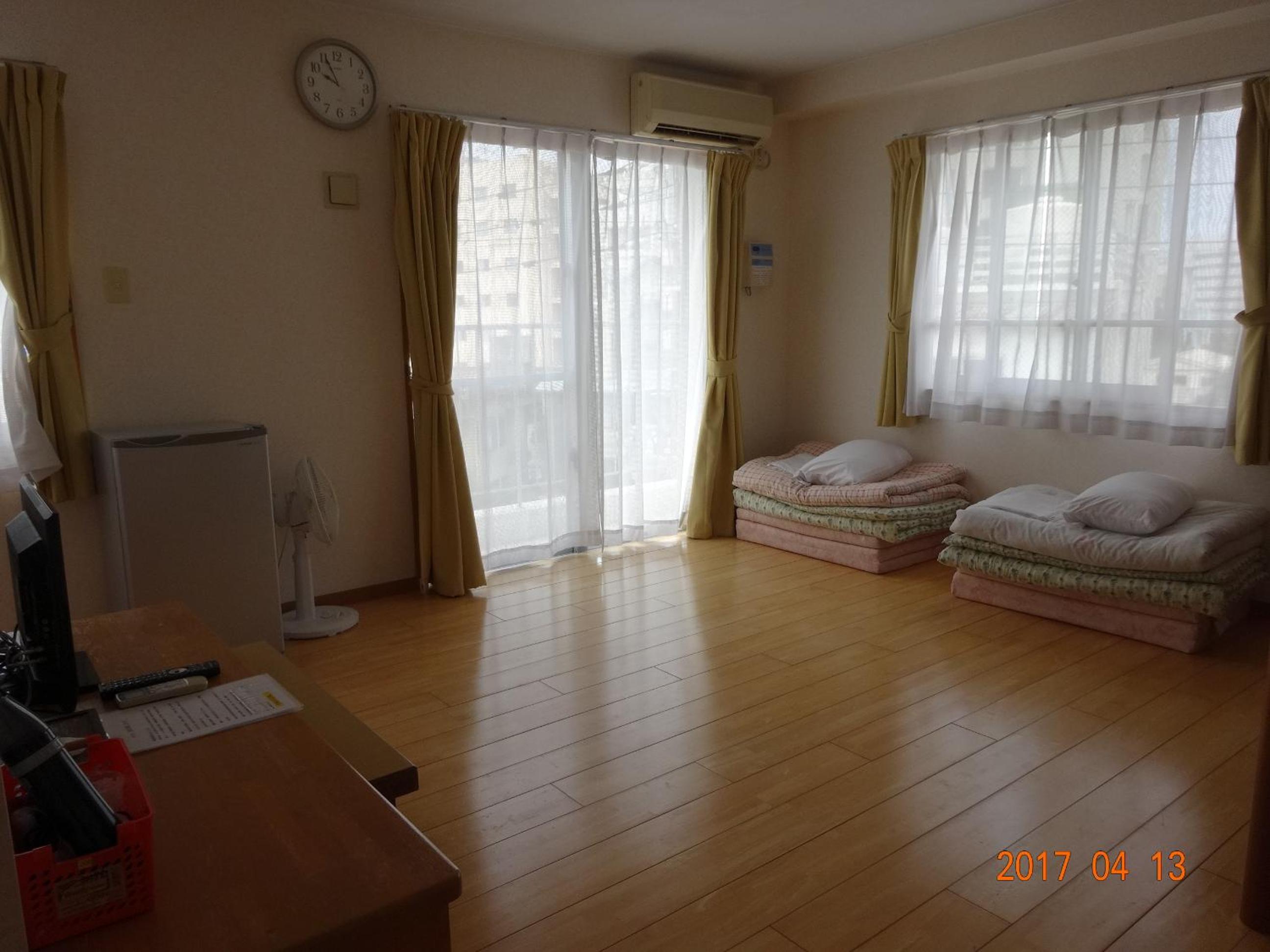 Twin Room with Shower