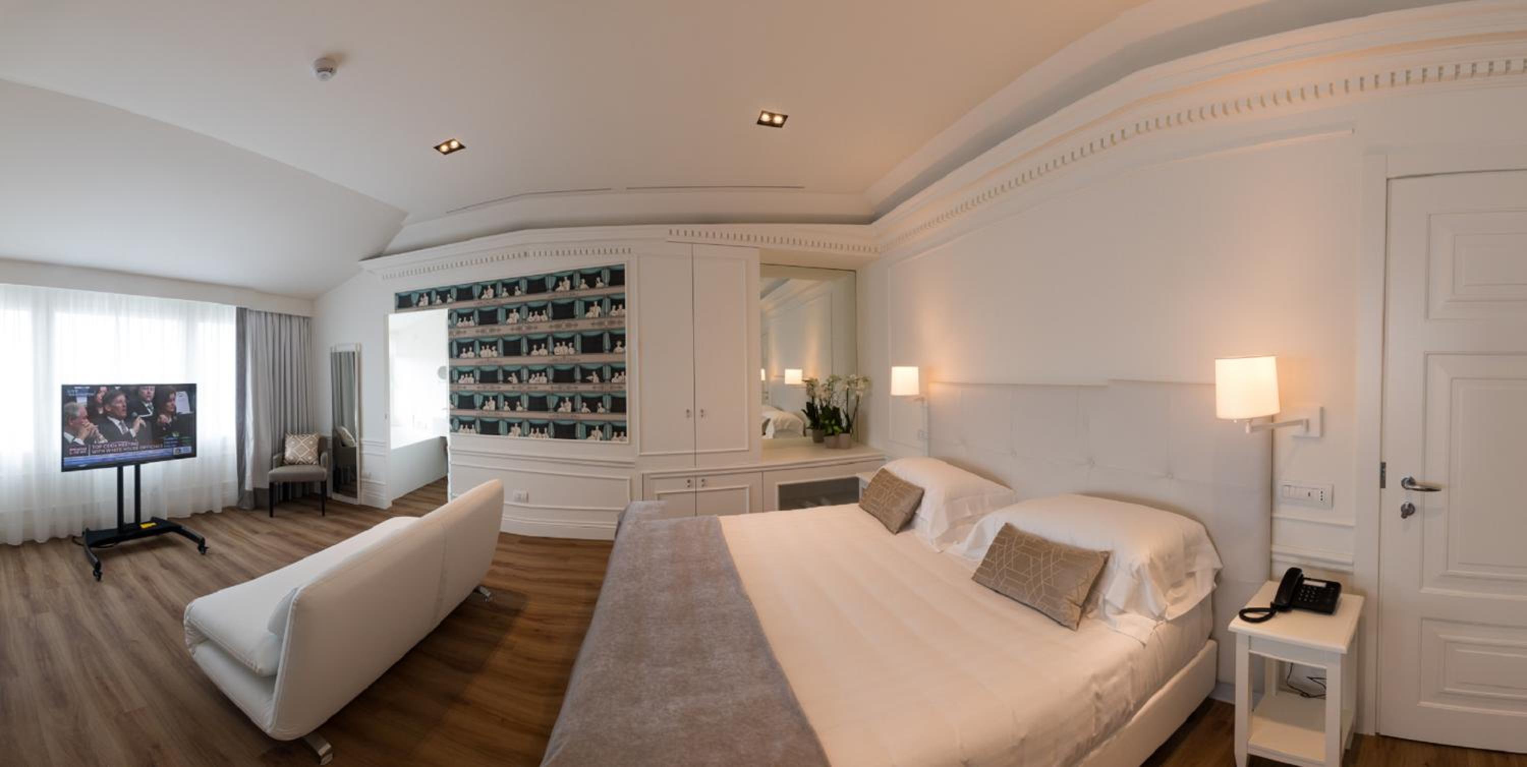 Junior Suite Teatro - Photo 7