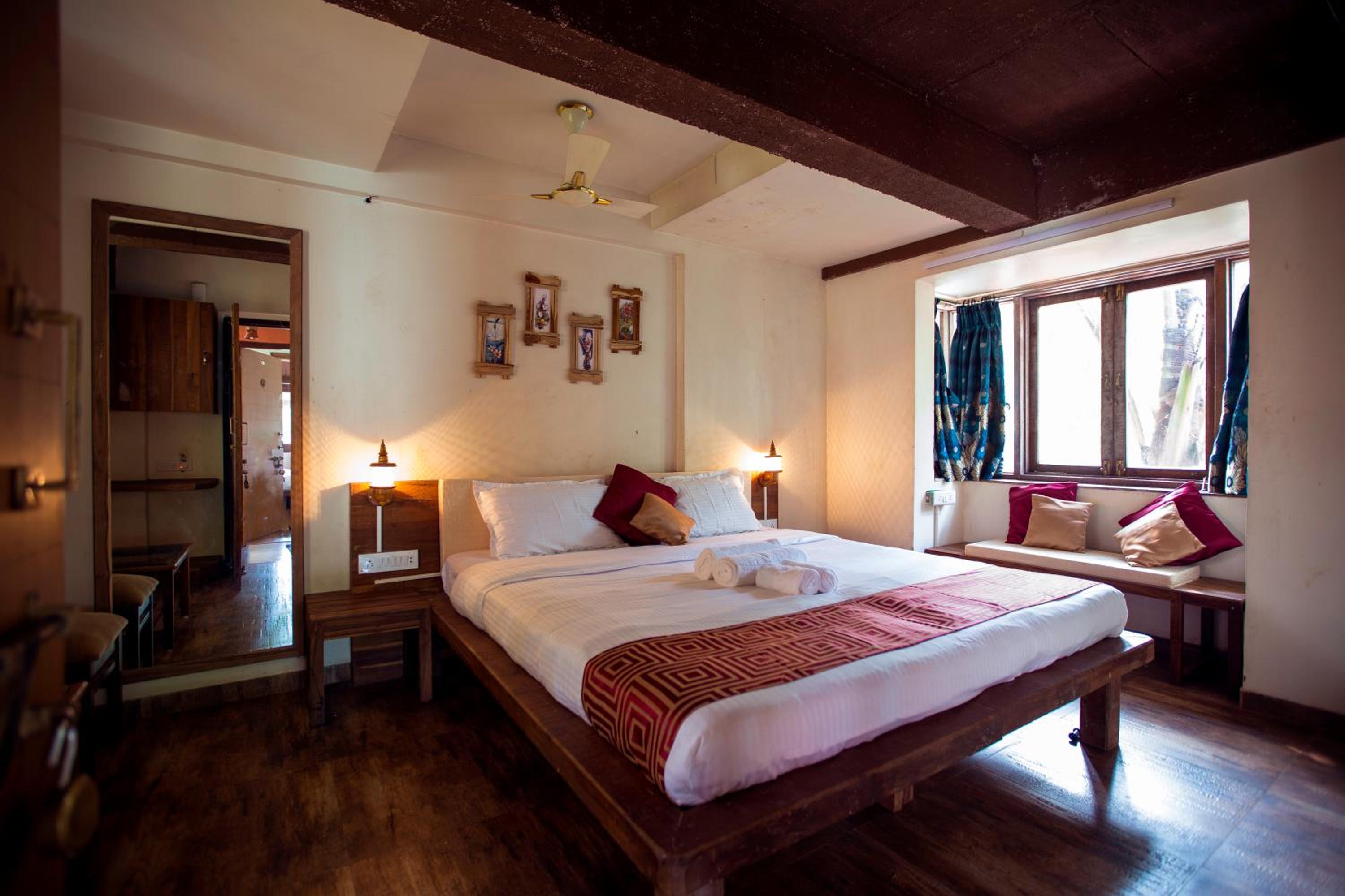 Standard Double Room with Fan - Photo 1