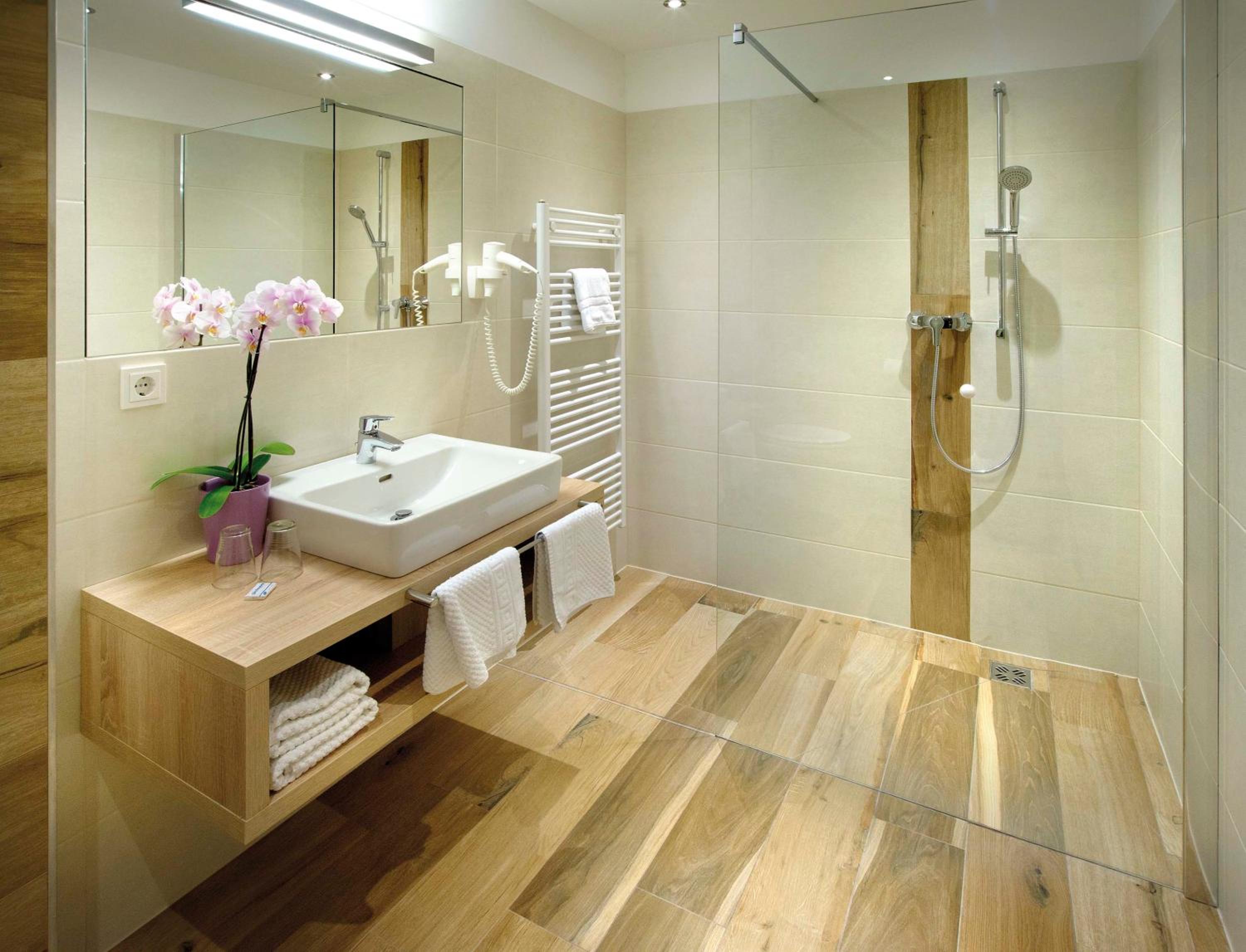 Superior Double Room with Balcony - Photo 3