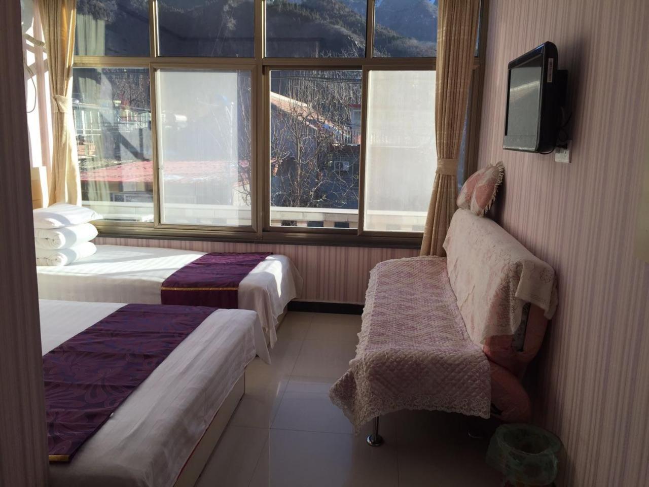 Deluxe Triple Room photo 1