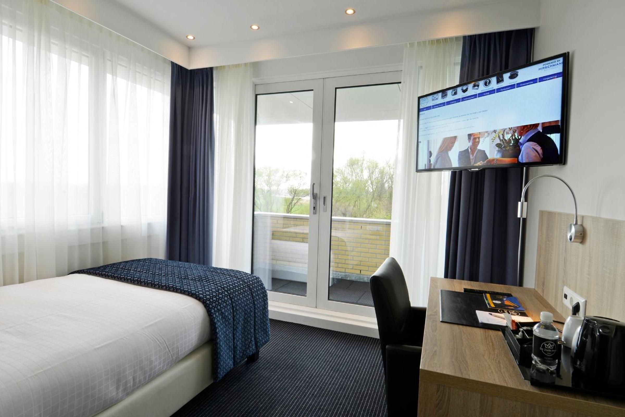 Single Room with Balcony photo 1