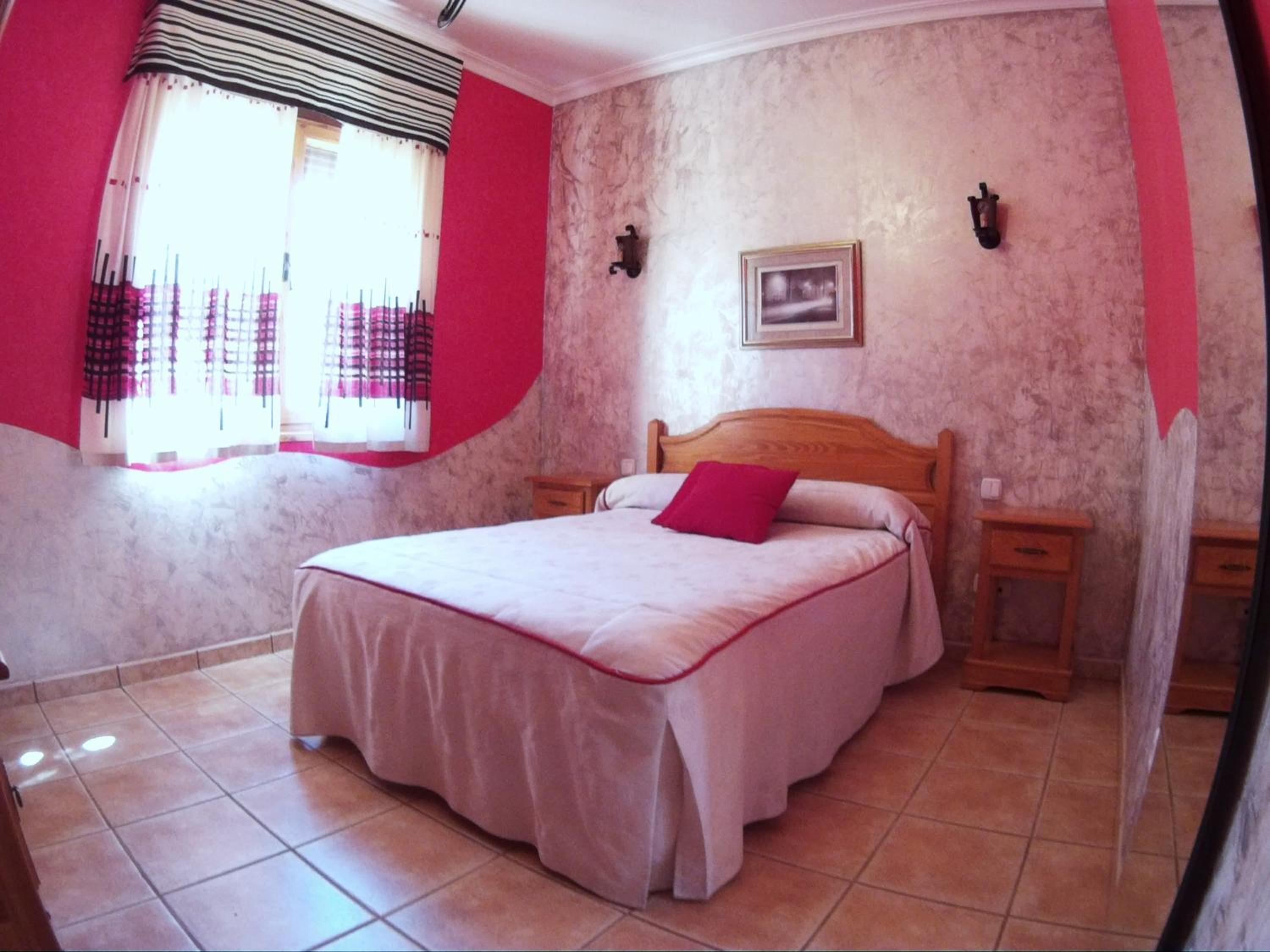 Standard Queen Room - Photo 3