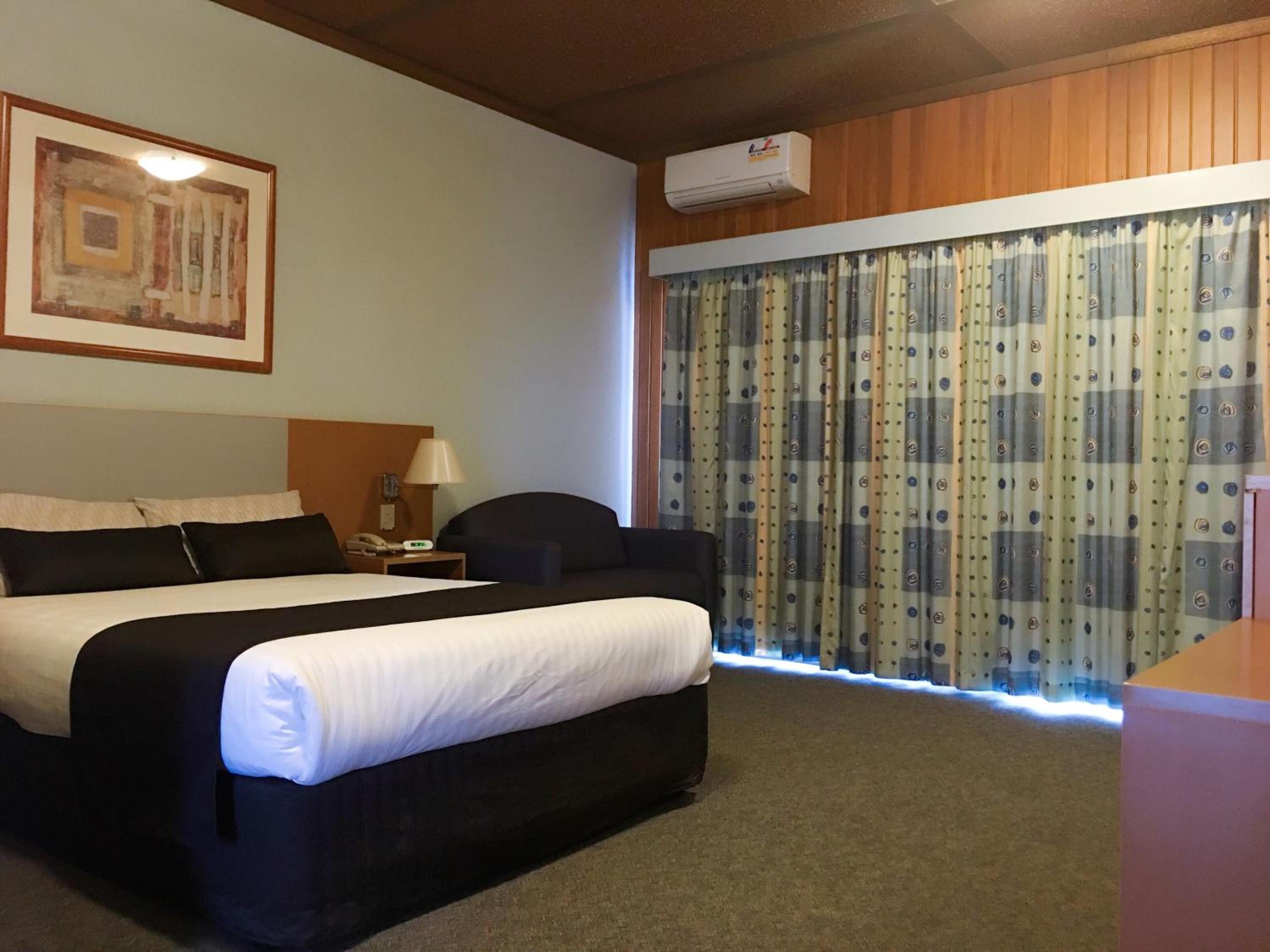 Queen Room - Aboveground - Photo 4