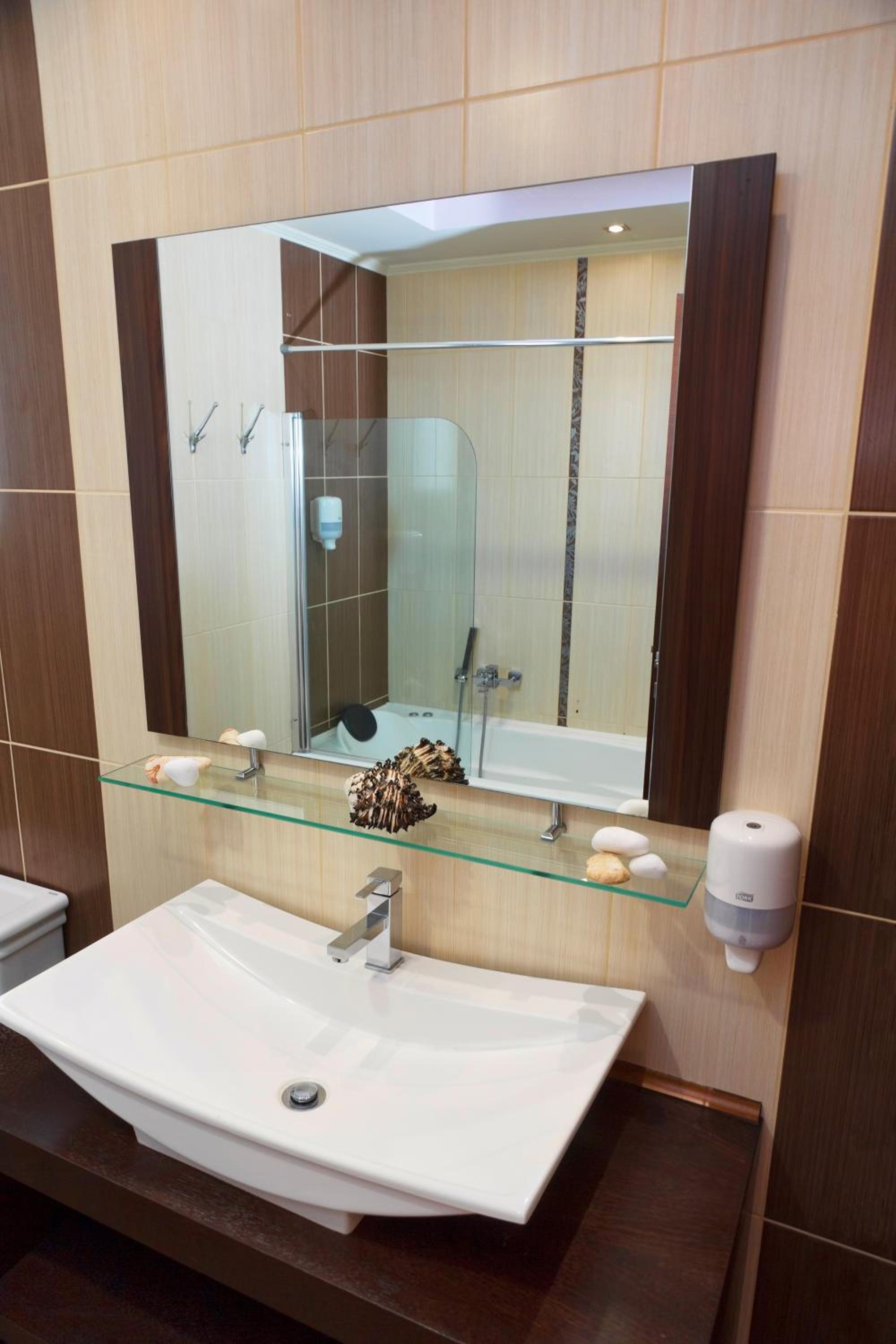 Double Room - Photo 5