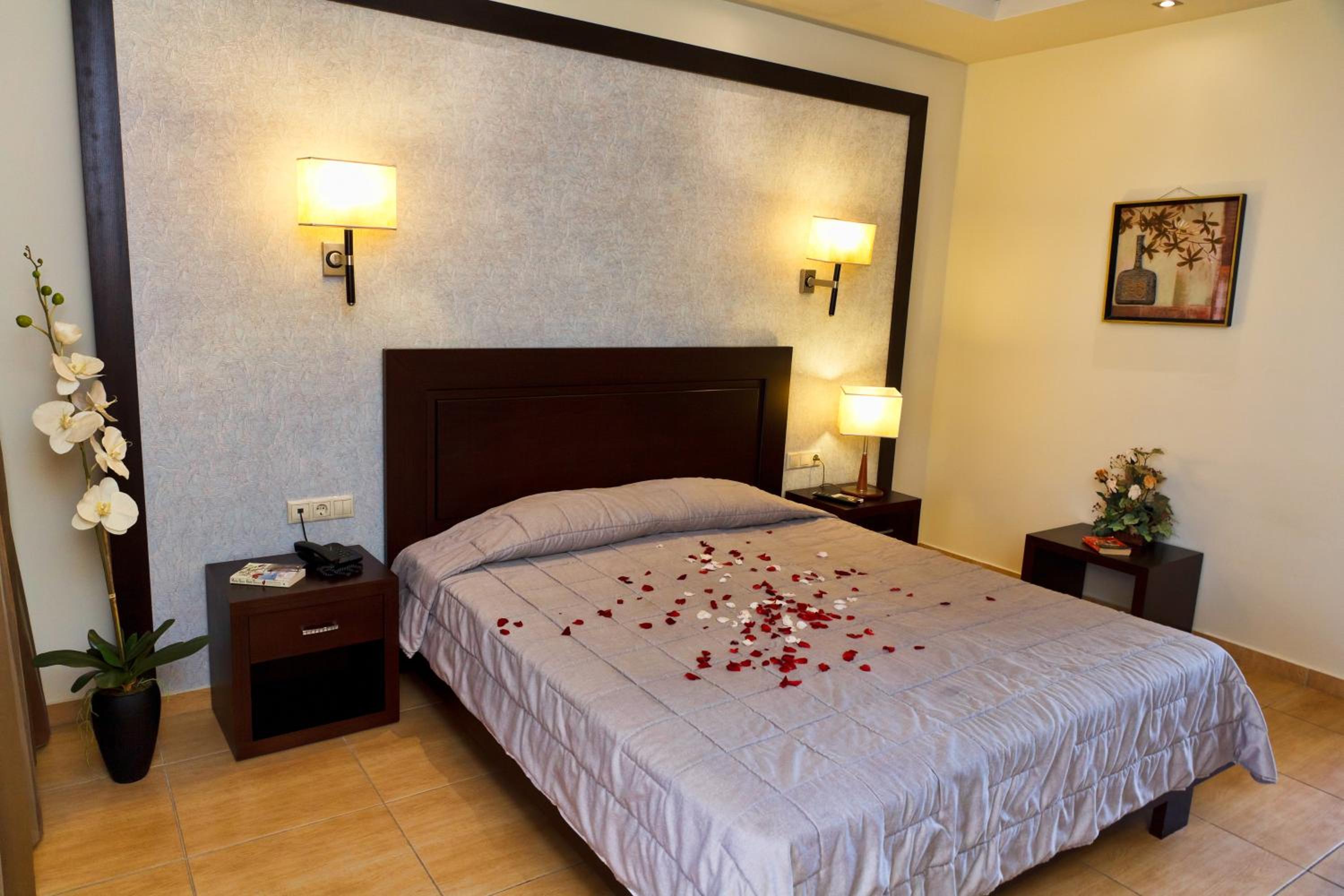 Double Room - Photo 8