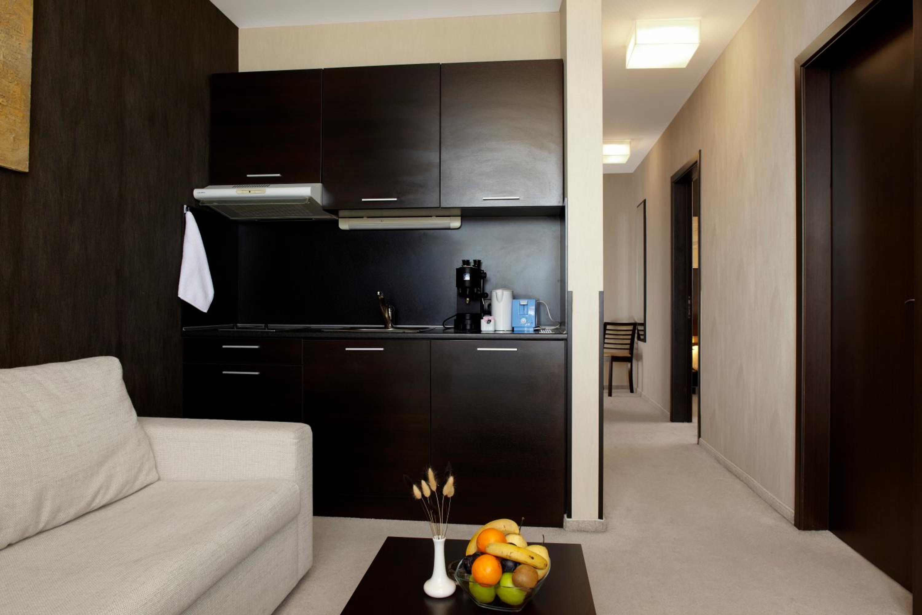 Two-Bedroom Apartment (4 Adults + 1 Child) - Photo 4