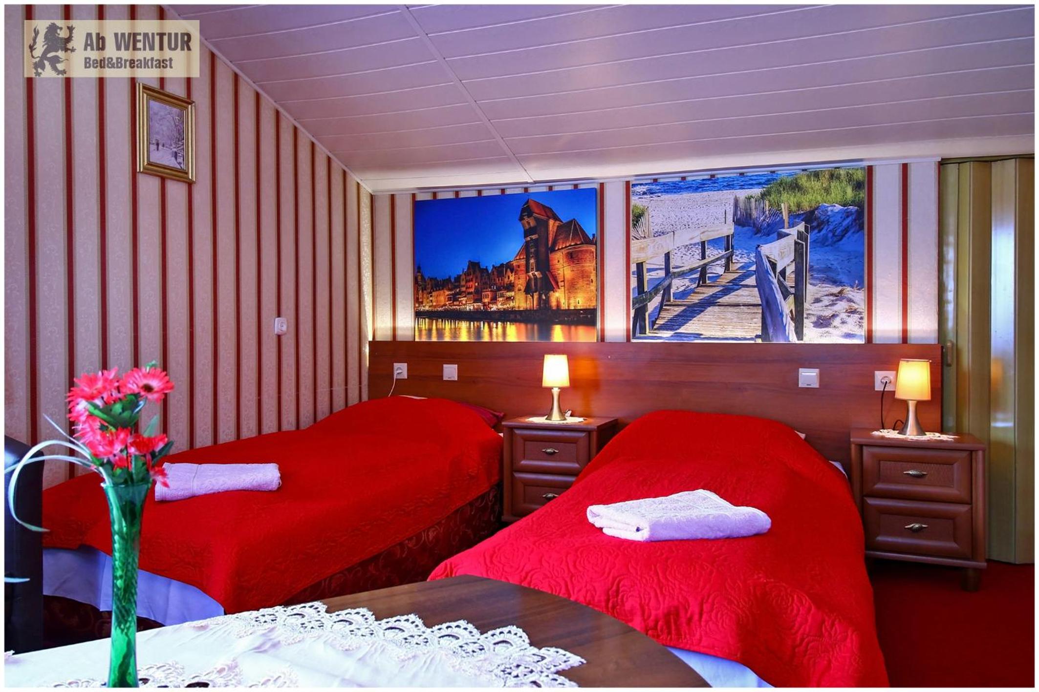 Twin Room with Private Bathroom - Photo 4