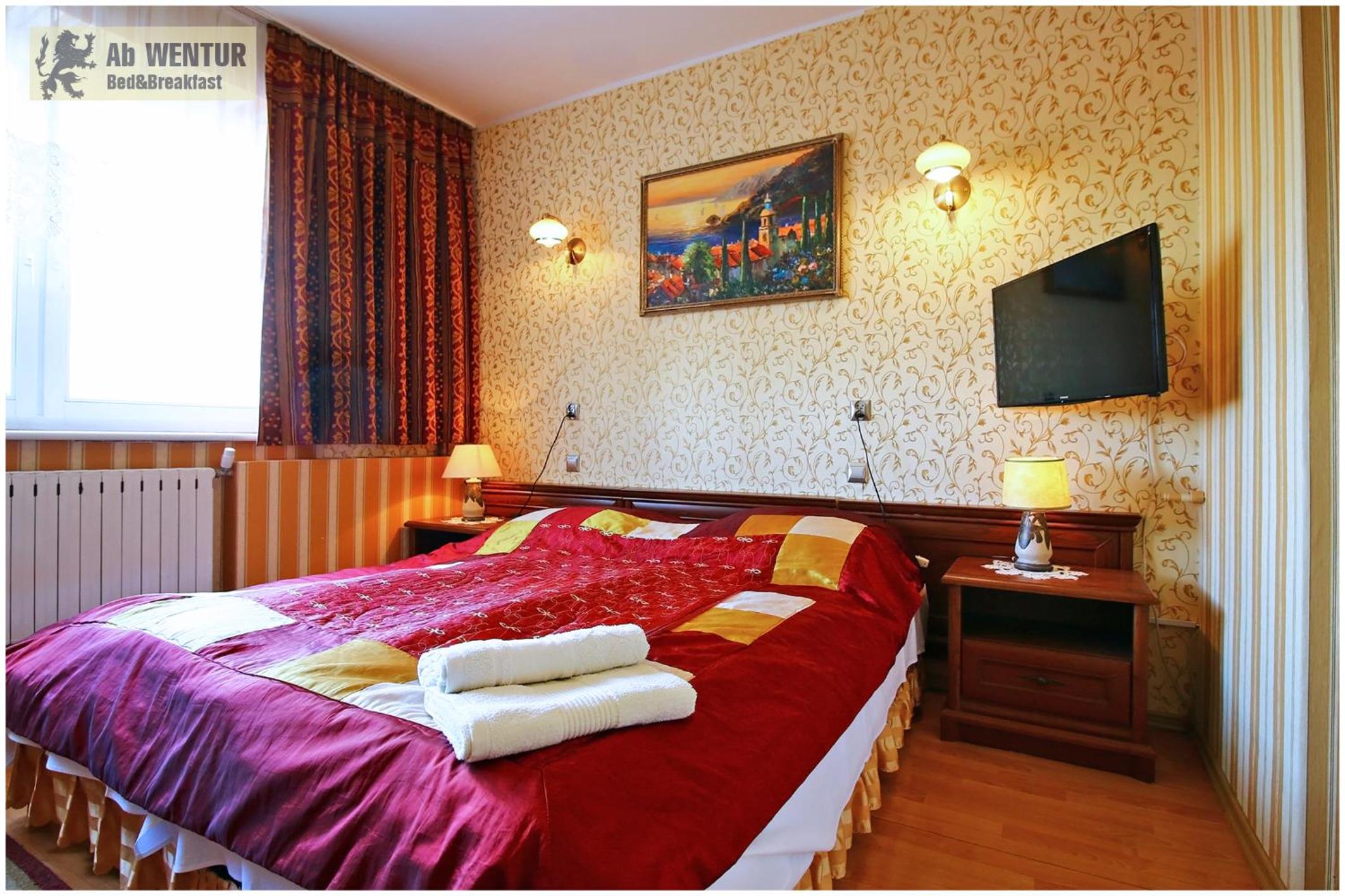 Double Room with Private Bathroom - Photo 5