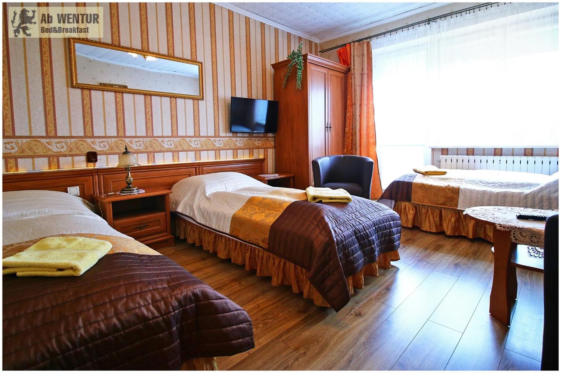 Triple Room with Private Bathroom - Photo 5