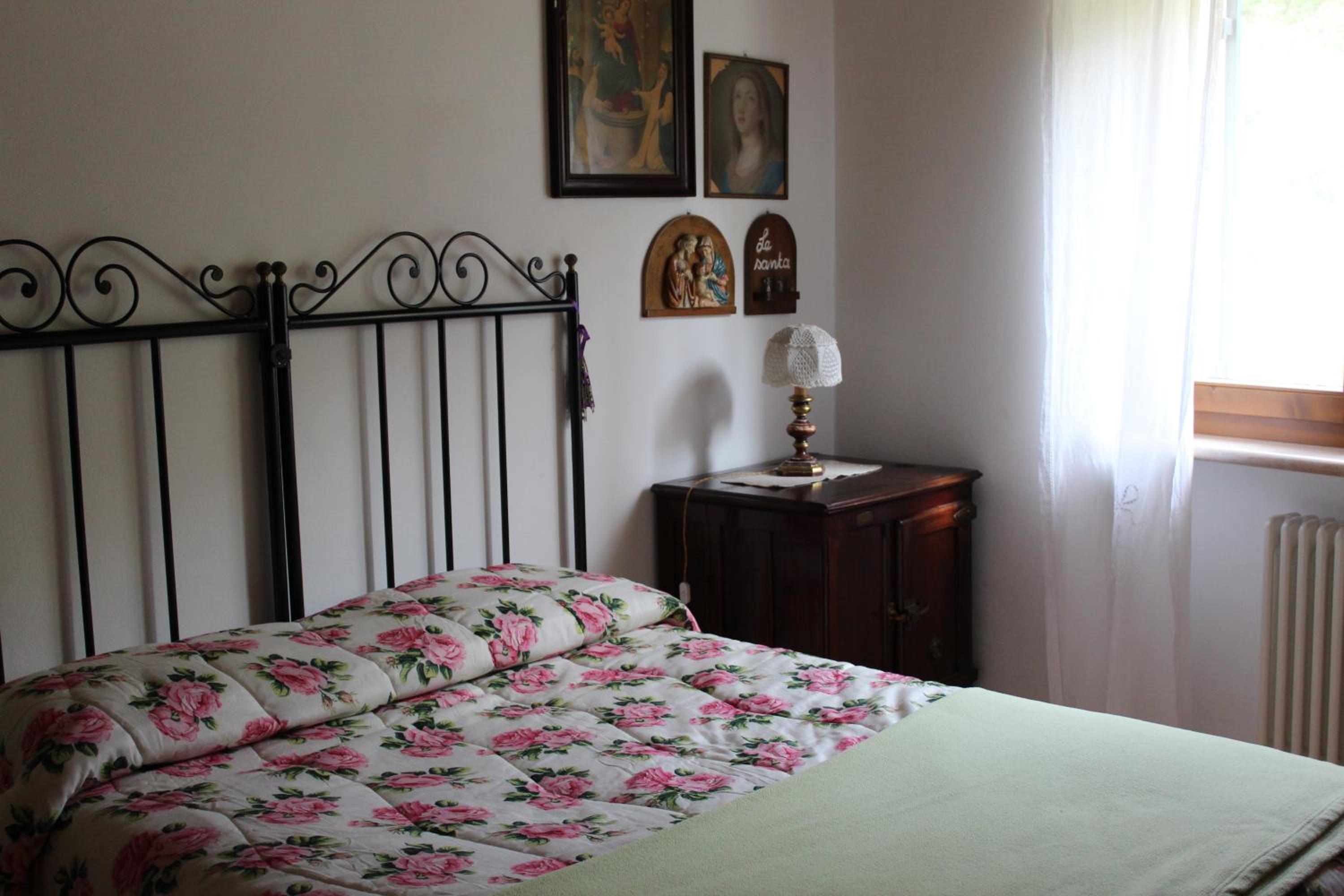 Two-Bedroom Apartment with Private Bathroom  - Photo 3